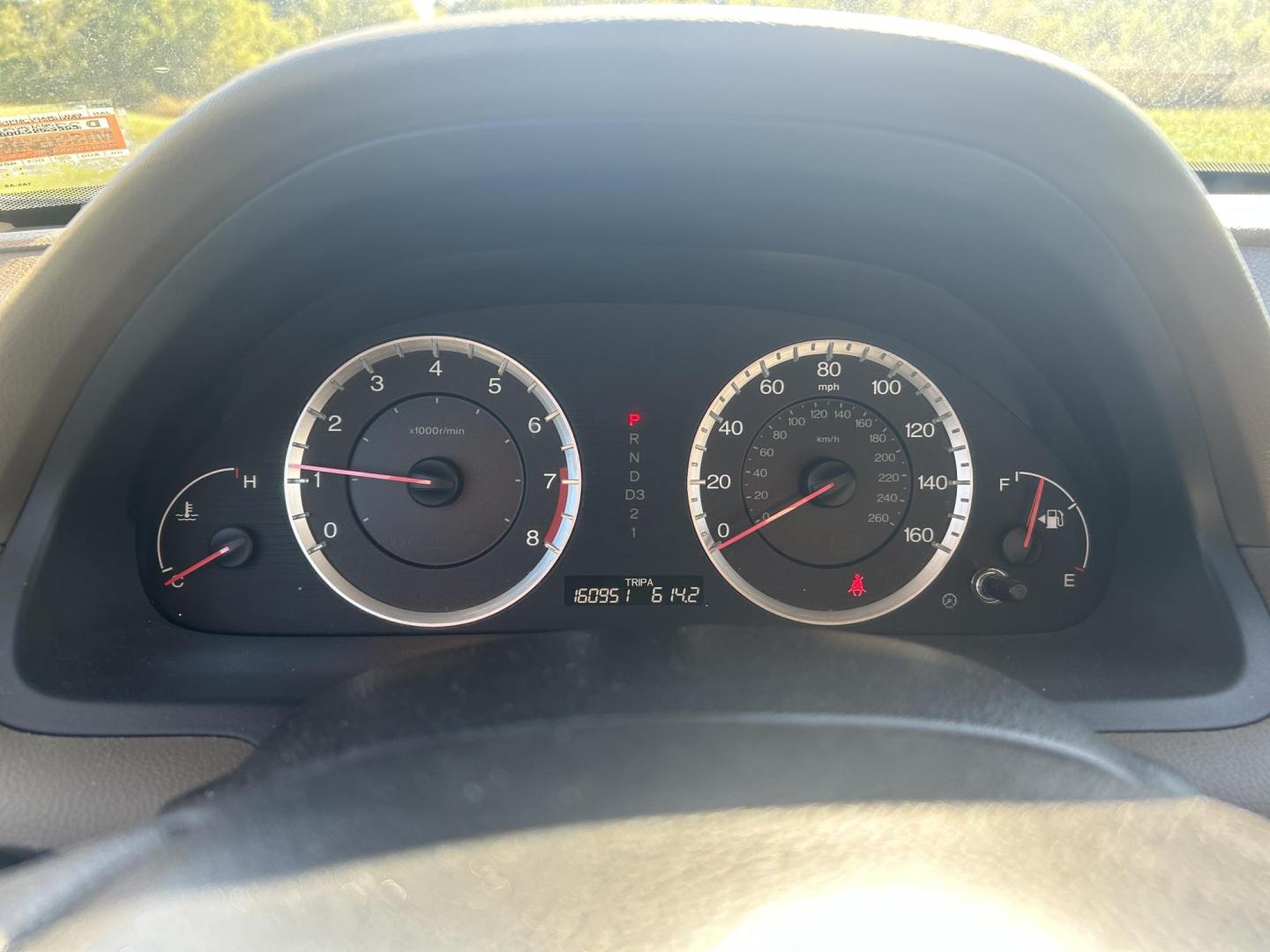 2009 GOLD /Tan Honda Accord LX-P Sedan AT (1HGCP26439A) with an 2.4L L4 DOHC 16V engine, 5-Speed Automatic transmission, located at 506 S. Kingshighway, Cape Girardeau, MO, 63703, (573) 235-5000, 37.294991, -89.553635 - 2009 Honda Civic LX-P 160xxx miles Front Wheel Drive 2.5L 4 Cyl. Automatic Cruise Power Windows/Locks/Mirrors We have financing available and we accept trades! Fill out a credit application on our website or come by today! If you have any questions, give us a call at (573) 235-5000 or visit - Photo#1
