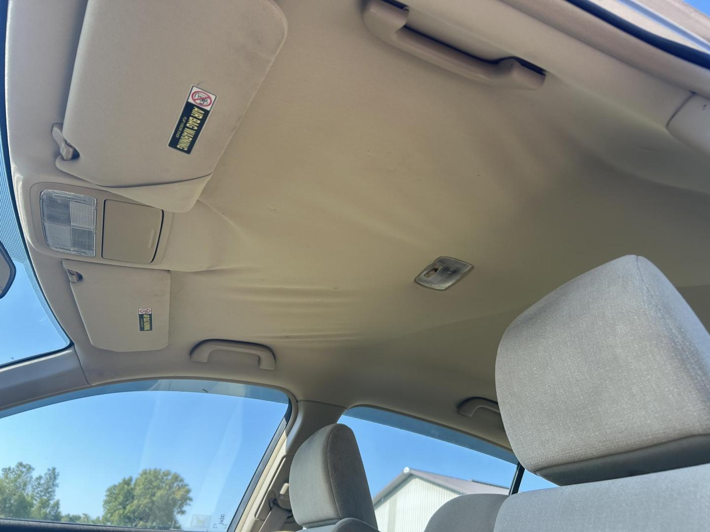 2009 GOLD /Tan Honda Accord LX-P Sedan AT (1HGCP26439A) with an 2.4L L4 DOHC 16V engine, 5-Speed Automatic transmission, located at 506 S. Kingshighway, Cape Girardeau, MO, 63703, (573) 235-5000, 37.294991, -89.553635 - 2009 Honda Civic LX-P 160xxx miles Front Wheel Drive 2.5L 4 Cyl. Automatic Cruise Power Windows/Locks/Mirrors We have financing available and we accept trades! Fill out a credit application on our website or come by today! If you have any questions, give us a call at (573) 235-5000 or visit - Photo#34
