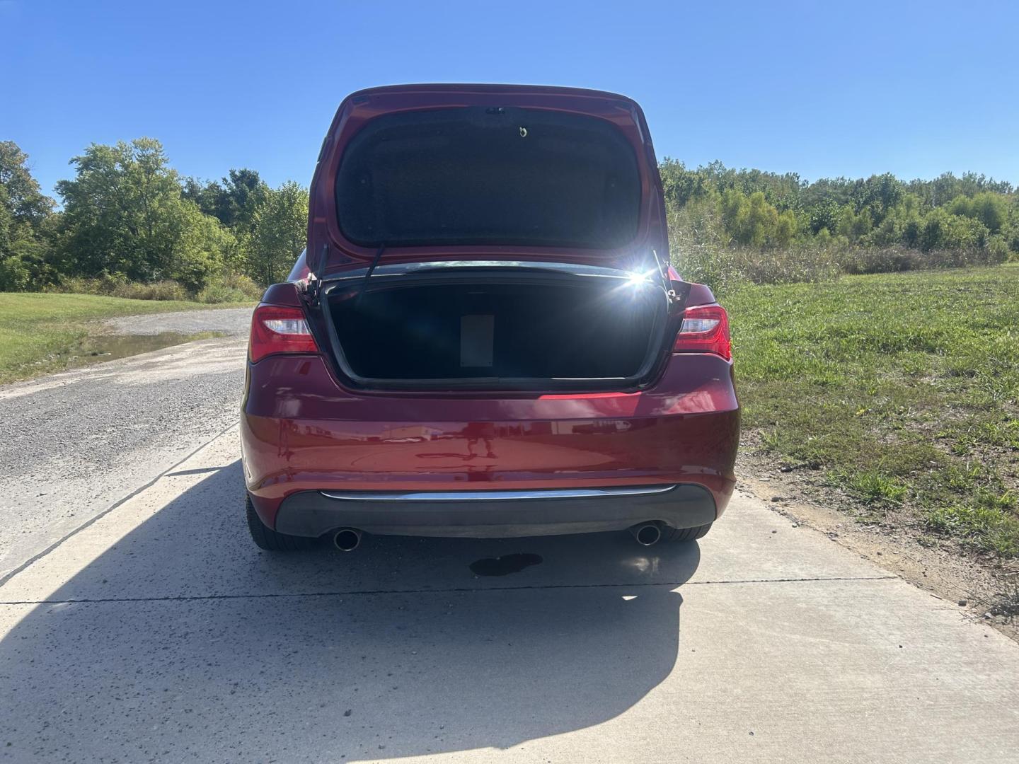 2011 MAROON /Tan Chrysler 200 Limited (1C3BC2FGXBN) with an 3.6L V6 DOHC 24V engine, 6-Speed Automatic transmission, located at 506 S. Kingshighway, Cape Girardeau, MO, 63703, (573) 235-5000, 37.294991, -89.553635 - 2011 Chrysler 200 Limited 77xxx miles Front Wheel Drive 3.6L 6 Cyl. Automatic Cruise Heated Seats Power Driver Seat Power Sunroof Leather Navigation Power Windows/Locks/Mirrors We have financing available and we accept trades! Fill out a credit application on our website or come by today - Photo#11