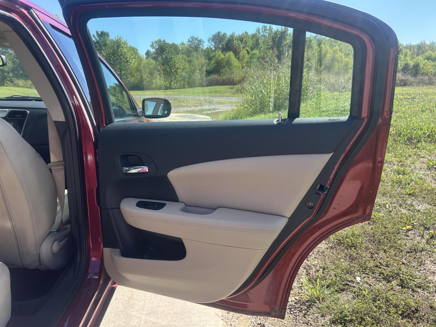 2011 MAROON /Tan Chrysler 200 Limited (1C3BC2FGXBN) with an 3.6L V6 DOHC 24V engine, 6-Speed Automatic transmission, located at 506 S. Kingshighway, Cape Girardeau, MO, 63703, (573) 235-5000, 37.294991, -89.553635 - 2011 Chrysler 200 Limited 77xxx miles Front Wheel Drive 3.6L 6 Cyl. Automatic Cruise Heated Seats Power Driver Seat Power Sunroof Leather Navigation Power Windows/Locks/Mirrors We have financing available and we accept trades! Fill out a credit application on our website or come by today - Photo#19