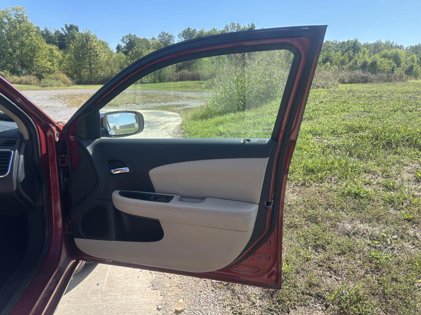 2011 MAROON /Tan Chrysler 200 Limited (1C3BC2FGXBN) with an 3.6L V6 DOHC 24V engine, 6-Speed Automatic transmission, located at 506 S. Kingshighway, Cape Girardeau, MO, 63703, (573) 235-5000, 37.294991, -89.553635 - 2011 Chrysler 200 Limited 77xxx miles Front Wheel Drive 3.6L 6 Cyl. Automatic Cruise Heated Seats Power Driver Seat Power Sunroof Leather Navigation Power Windows/Locks/Mirrors We have financing available and we accept trades! Fill out a credit application on our website or come by today - Photo#17
