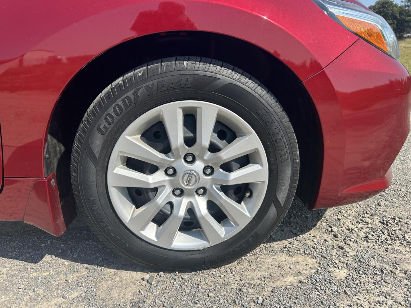 2017 MAROON /Black Nissan Altima 2.5 S (1N4AL3AP0HC) with an 2.5L L4 DOHC 16V engine, CVT transmission, located at 506 S. Kingshighway, Cape Girardeau, MO, 63703, (573) 235-5000, 37.294991, -89.553635 - 2017 Nissan Altima 2.5 S 128xxx miles Front Wheel Drive 2.5L 4 Cyl. Automatic Backup Camera Power Driver Seat Remote Start Cruise Power Windows/Locks/Mirrors We have financing available and we accept trades! Fill out a credit application on our website or come by today! If you have any qu - Photo#23