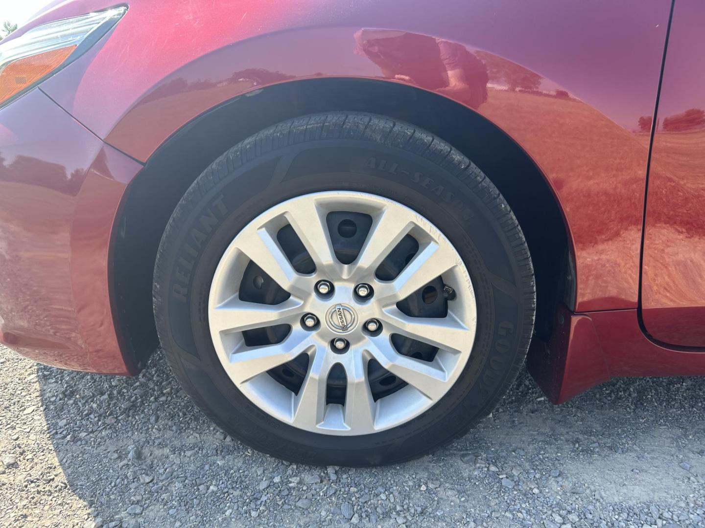 2017 MAROON /Black Nissan Altima 2.5 S (1N4AL3AP0HC) with an 2.5L L4 DOHC 16V engine, CVT transmission, located at 506 S. Kingshighway, Cape Girardeau, MO, 63703, (573) 235-5000, 37.294991, -89.553635 - 2017 Nissan Altima 2.5 S 128xxx miles Front Wheel Drive 2.5L 4 Cyl. Automatic Backup Camera Power Driver Seat Remote Start Cruise Power Windows/Locks/Mirrors We have financing available and we accept trades! Fill out a credit application on our website or come by today! If you have any qu - Photo#26