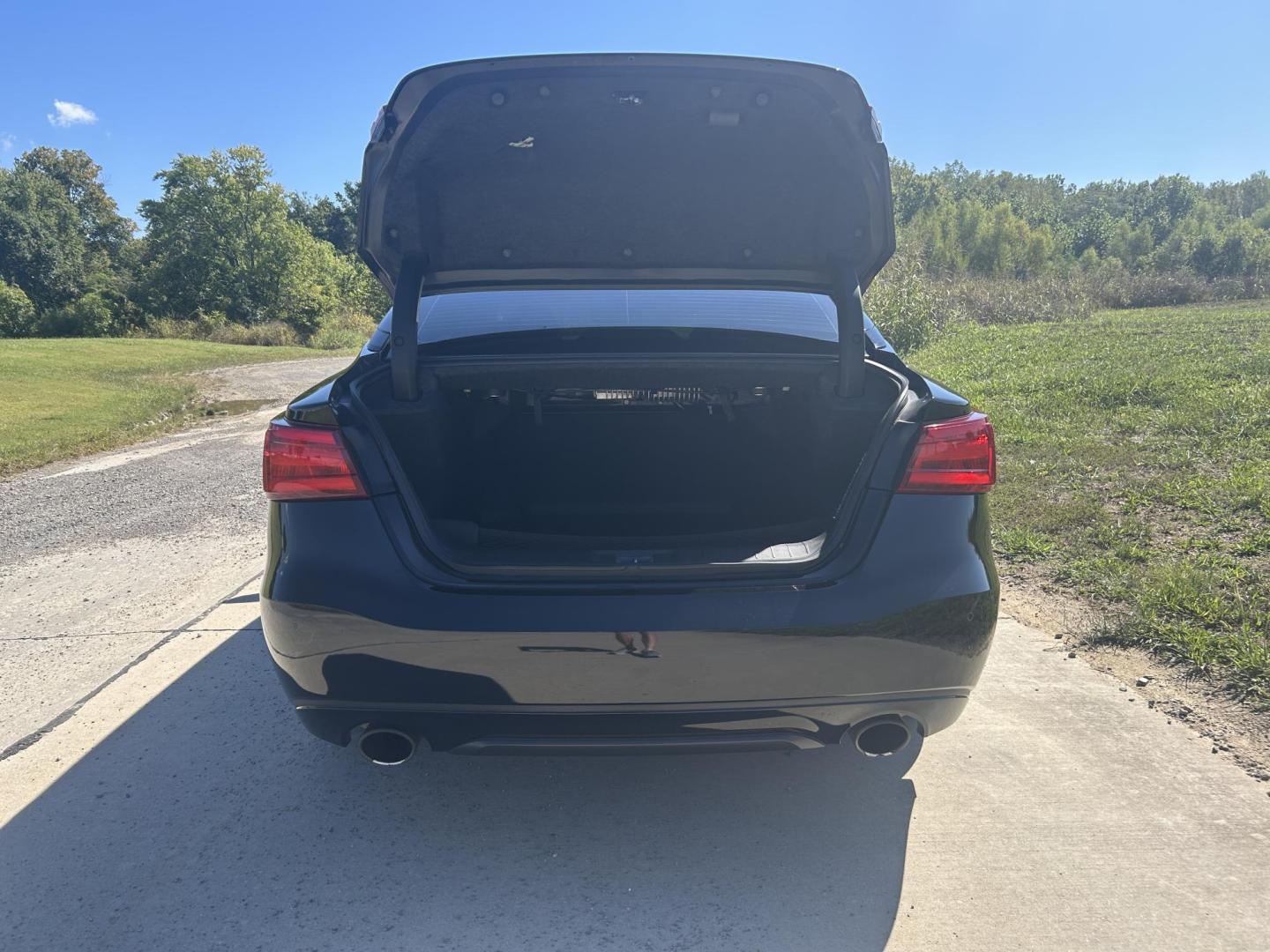 2018 BLACK /Black Nissan Maxima 3.5 SV (1N4AA6AP5JC) with an 3.5L V6 DOHC 24V engine, CVT transmission, located at 506 S. Kingshighway, Cape Girardeau, MO, 63703, (573) 235-5000, 37.294991, -89.553635 - 2018 Nissan Maxima 3.5 SV 38xxx Miles 3.5L 6 cyl Front Wheel Drive Automatic Leather Power Seats Heated Seats/Steering Wheel Remote Start Remote Entry Navigation Sunroof Cruise Power Windows/Locks/Mirrors We have financing available and we accept trades! Fill out a credit application o - Photo#22
