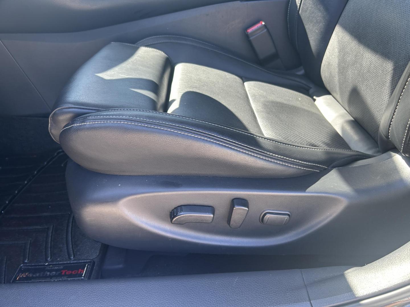 2018 BLACK /Black Nissan Maxima 3.5 SV (1N4AA6AP5JC) with an 3.5L V6 DOHC 24V engine, CVT transmission, located at 506 S. Kingshighway, Cape Girardeau, MO, 63703, (573) 235-5000, 37.294991, -89.553635 - 2018 Nissan Maxima 3.5 SV 38xxx Miles 3.5L 6 cyl Front Wheel Drive Automatic Leather Power Seats Heated Seats/Steering Wheel Remote Start Remote Entry Navigation Sunroof Cruise Power Windows/Locks/Mirrors We have financing available and we accept trades! Fill out a credit application o - Photo#3