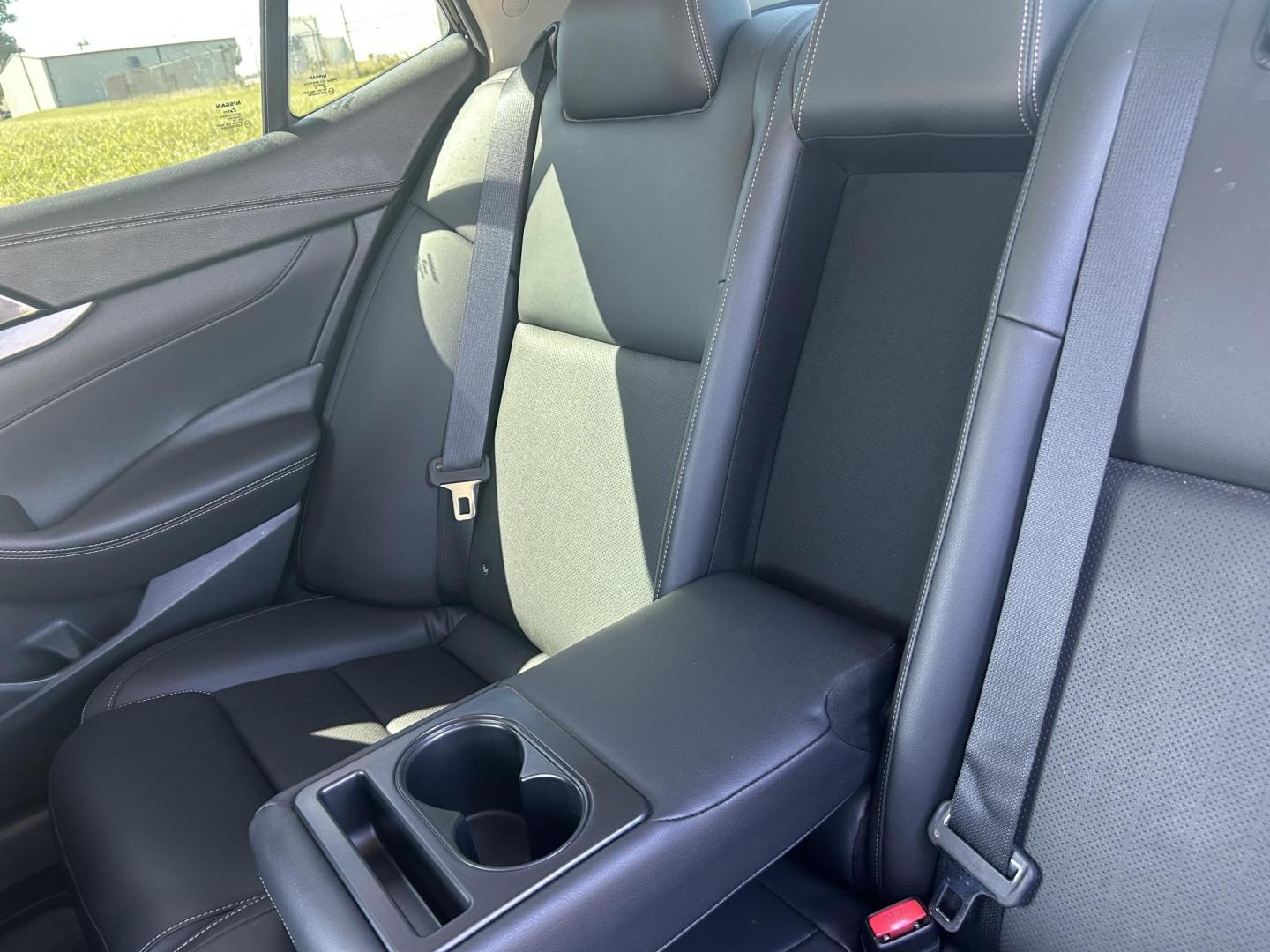 2018 BLACK /Black Nissan Maxima 3.5 SV (1N4AA6AP5JC) with an 3.5L V6 DOHC 24V engine, CVT transmission, located at 506 S. Kingshighway, Cape Girardeau, MO, 63703, (573) 235-5000, 37.294991, -89.553635 - 2018 Nissan Maxima 3.5 SV 38xxx Miles 3.5L 6 cyl Front Wheel Drive Automatic Leather Power Seats Heated Seats/Steering Wheel Remote Start Remote Entry Navigation Sunroof Cruise Power Windows/Locks/Mirrors We have financing available and we accept trades! Fill out a credit application o - Photo#39