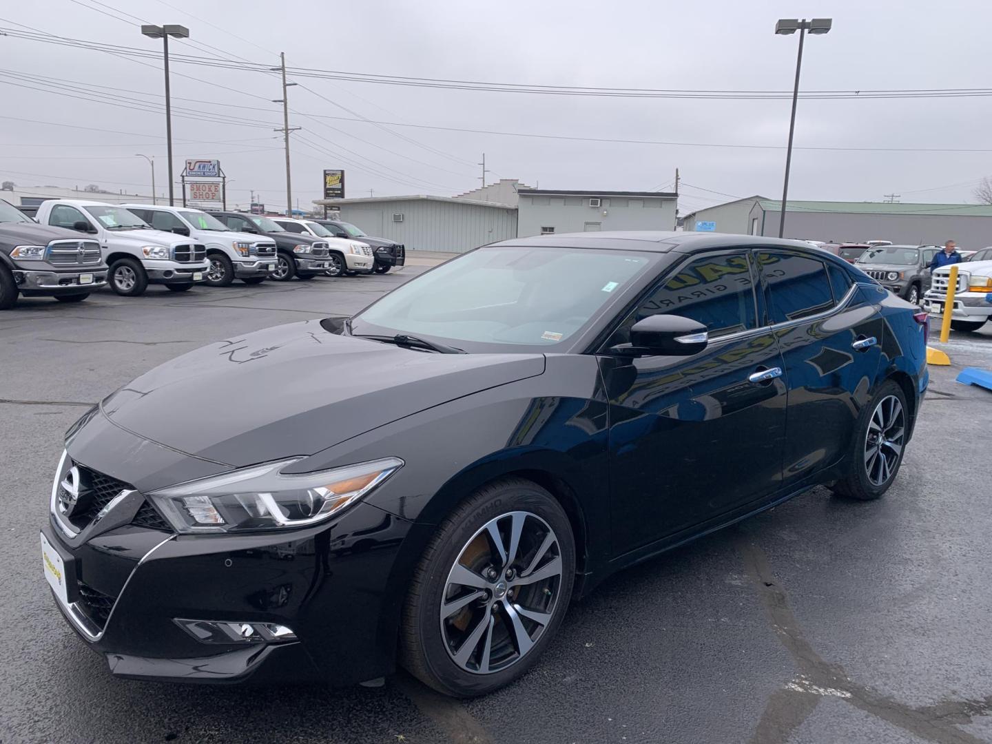 2018 BLACK /Black Nissan Maxima 3.5 SV (1N4AA6AP5JC) with an 3.5L V6 DOHC 24V engine, CVT transmission, located at 506 S. Kingshighway, Cape Girardeau, MO, 63703, (573) 235-5000, 37.294991, -89.553635 - 2018 Nissan Maxima 3.5 SV 38xxx Miles 3.5L 6 cyl Front Wheel Drive Automatic Leather Power Seats Heated Seats/Steering Wheel Remote Start Remote Entry Navigation Sunroof Cruise Power Windows/Locks/Mirrors We have financing available and we accept trades! Fill out a credit application o - Photo#2