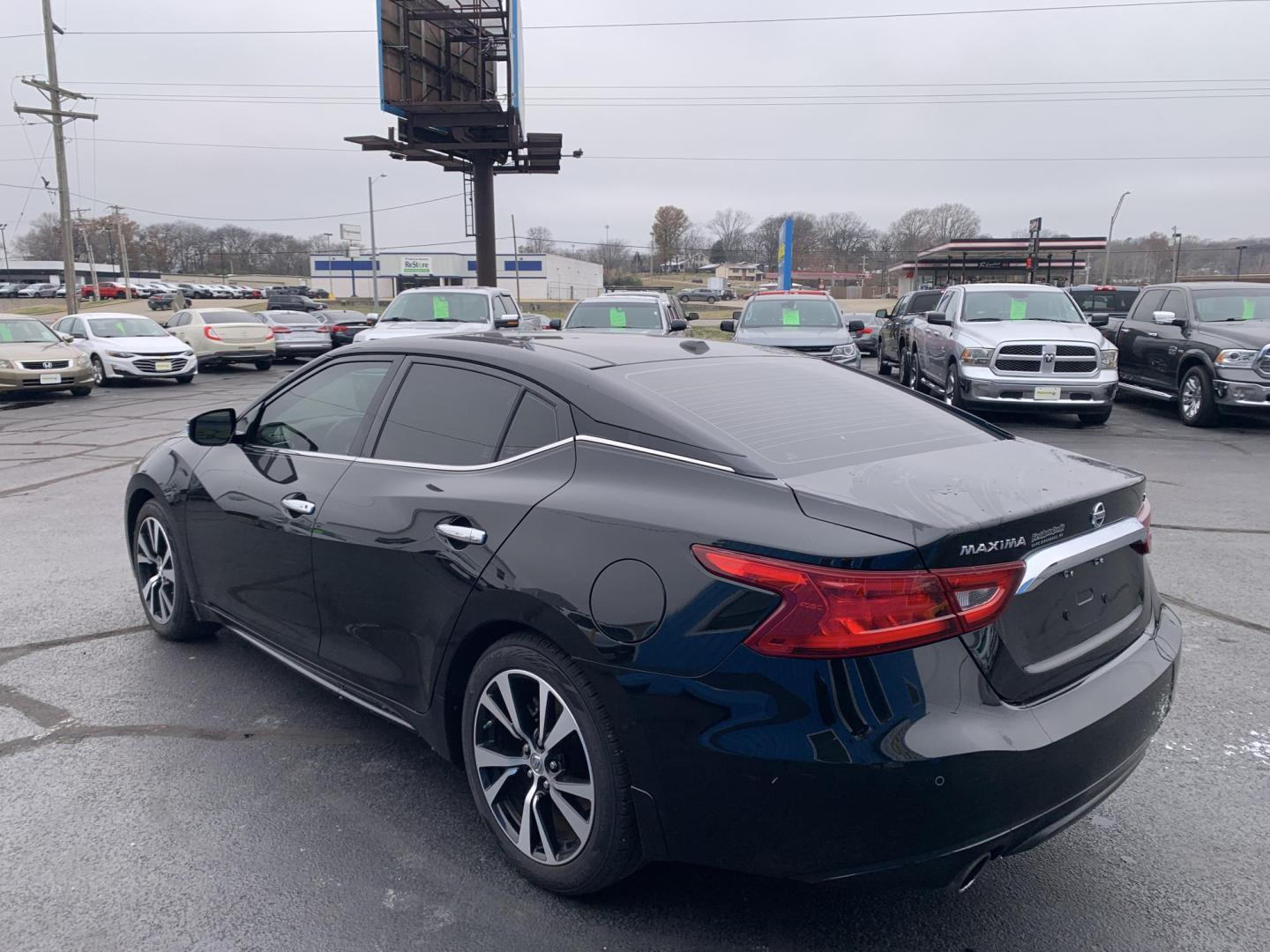 2018 BLACK /Black Nissan Maxima 3.5 SV (1N4AA6AP5JC) with an 3.5L V6 DOHC 24V engine, CVT transmission, located at 506 S. Kingshighway, Cape Girardeau, MO, 63703, (573) 235-5000, 37.294991, -89.553635 - 2018 Nissan Maxima 3.5 SV 38xxx Miles 3.5L 6 cyl Front Wheel Drive Automatic Leather Power Seats Heated Seats/Steering Wheel Remote Start Remote Entry Navigation Sunroof Cruise Power Windows/Locks/Mirrors We have financing available and we accept trades! Fill out a credit application o - Photo#4