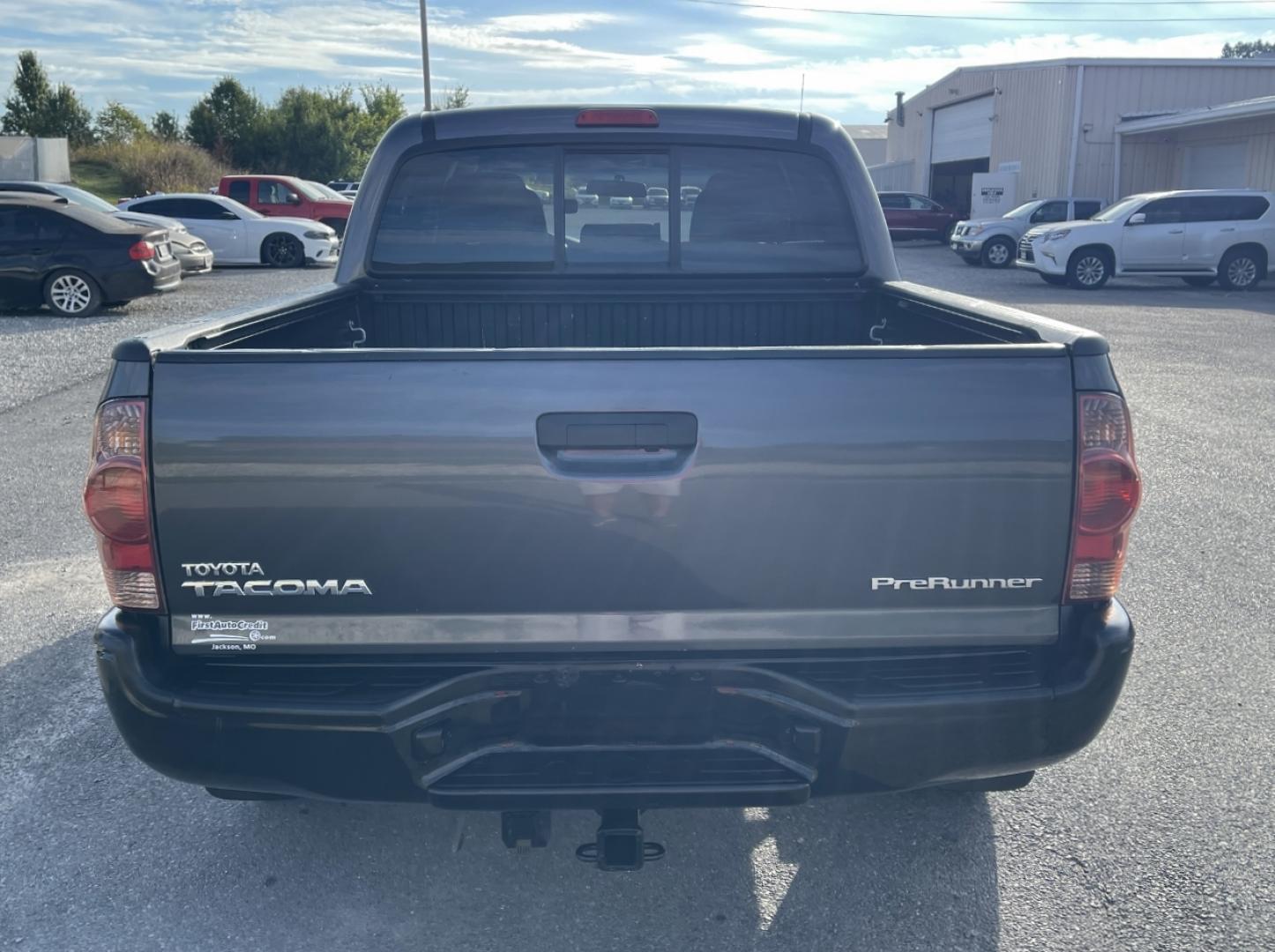 2014 GRAY /Gray Cloth Toyota Tacoma PreRunner 2WD (5TFJX4GN9EX) with an 2.7L 4 Cyl. engine, Automatic transmission, located at 2990 Old Orchard Rd., Jackson, MO, 63755, 37.354214, -89.612106 - We have financing available and we accept trades! Fill out a credit application on our website or come by today! If you have any questions, give us a call at (573) 204-7777 or visit our website at firstautocredit.com. - Photo#7
