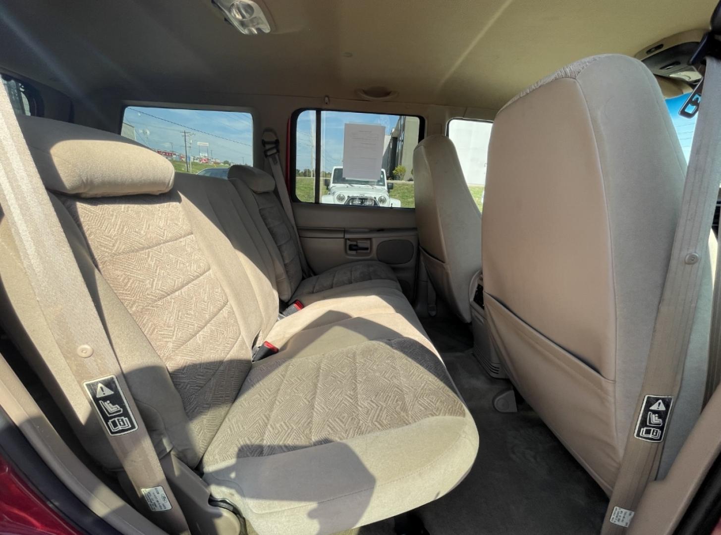 2001 RED /Tan Cloth Ford Explorer XLT 4WD (1FMZU73E81Z) with an 4.0L V6 engine, Automatic transmission, located at 2990 Old Orchard Rd., Jackson, MO, 63755, 37.354214, -89.612106 - We have financing available and we accept trades! Fill out a credit application on our website or come by today! If you have any questions, give us a call at (573) 204-7777 or visit our website at firstautocredit.com. - Photo#14