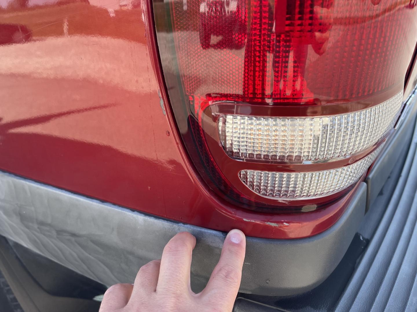 2001 RED /Tan Cloth Ford Explorer XLT 4WD (1FMZU73E81Z) with an 4.0L V6 engine, Automatic transmission, located at 2990 Old Orchard Rd., Jackson, MO, 63755, 37.354214, -89.612106 - We have financing available and we accept trades! Fill out a credit application on our website or come by today! If you have any questions, give us a call at (573) 204-7777 or visit our website at firstautocredit.com. - Photo#31