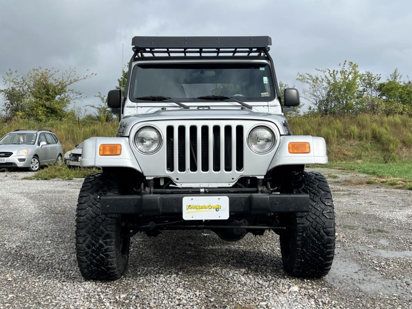 2005 SILVER /Black Cloth Jeep Wrangler X (1J4FA39S45P) with an 4.0L 6 Cyl. engine, Automatic transmission, located at 2990 Old Orchard Rd., Jackson, MO, 63755, 37.354214, -89.612106 - 2005 Jeep Wrangler X 104xxx miles 4 Wheel Drive 4.0L I6 Automatic We have financing available and we accept trades! Fill out a credit application on our website or come by today! If you have any questions, give us a call at (573) 204-7777 or visit our website at firstautocredit.com. - Photo#9