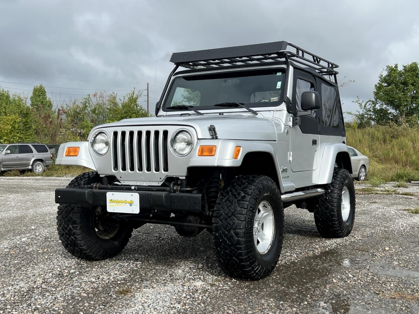 2005 SILVER /Black Cloth Jeep Wrangler X (1J4FA39S45P) with an 4.0L 6 Cyl. engine, Automatic transmission, located at 2990 Old Orchard Rd., Jackson, MO, 63755, 37.354214, -89.612106 - 2005 Jeep Wrangler X 104xxx miles 4 Wheel Drive 4.0L I6 Automatic We have financing available and we accept trades! Fill out a credit application on our website or come by today! If you have any questions, give us a call at (573) 204-7777 or visit our website at firstautocredit.com. - Photo#3