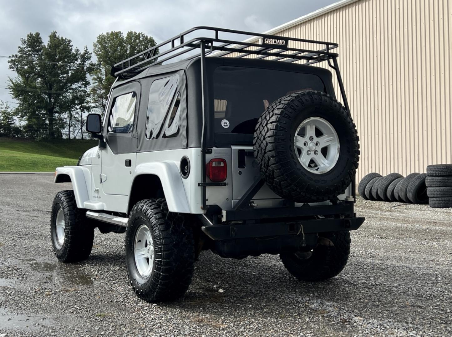 2005 SILVER /Black Cloth Jeep Wrangler X (1J4FA39S45P) with an 4.0L 6 Cyl. engine, Automatic transmission, located at 2990 Old Orchard Rd., Jackson, MO, 63755, 37.354214, -89.612106 - 2005 Jeep Wrangler X 104xxx miles 4 Wheel Drive 4.0L I6 Automatic We have financing available and we accept trades! Fill out a credit application on our website or come by today! If you have any questions, give us a call at (573) 204-7777 or visit our website at firstautocredit.com. - Photo#7