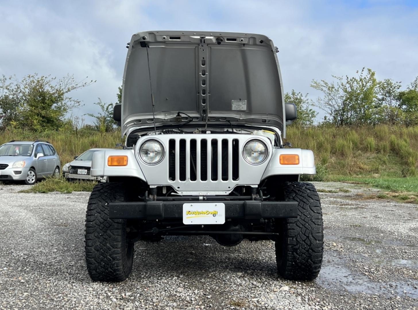 2005 SILVER /Black Cloth Jeep Wrangler X (1J4FA39S45P) with an 4.0L 6 Cyl. engine, Automatic transmission, located at 2990 Old Orchard Rd., Jackson, MO, 63755, 37.354214, -89.612106 - 2005 Jeep Wrangler X 104xxx miles 4 Wheel Drive 4.0L I6 Automatic We have financing available and we accept trades! Fill out a credit application on our website or come by today! If you have any questions, give us a call at (573) 204-7777 or visit our website at firstautocredit.com. - Photo#21