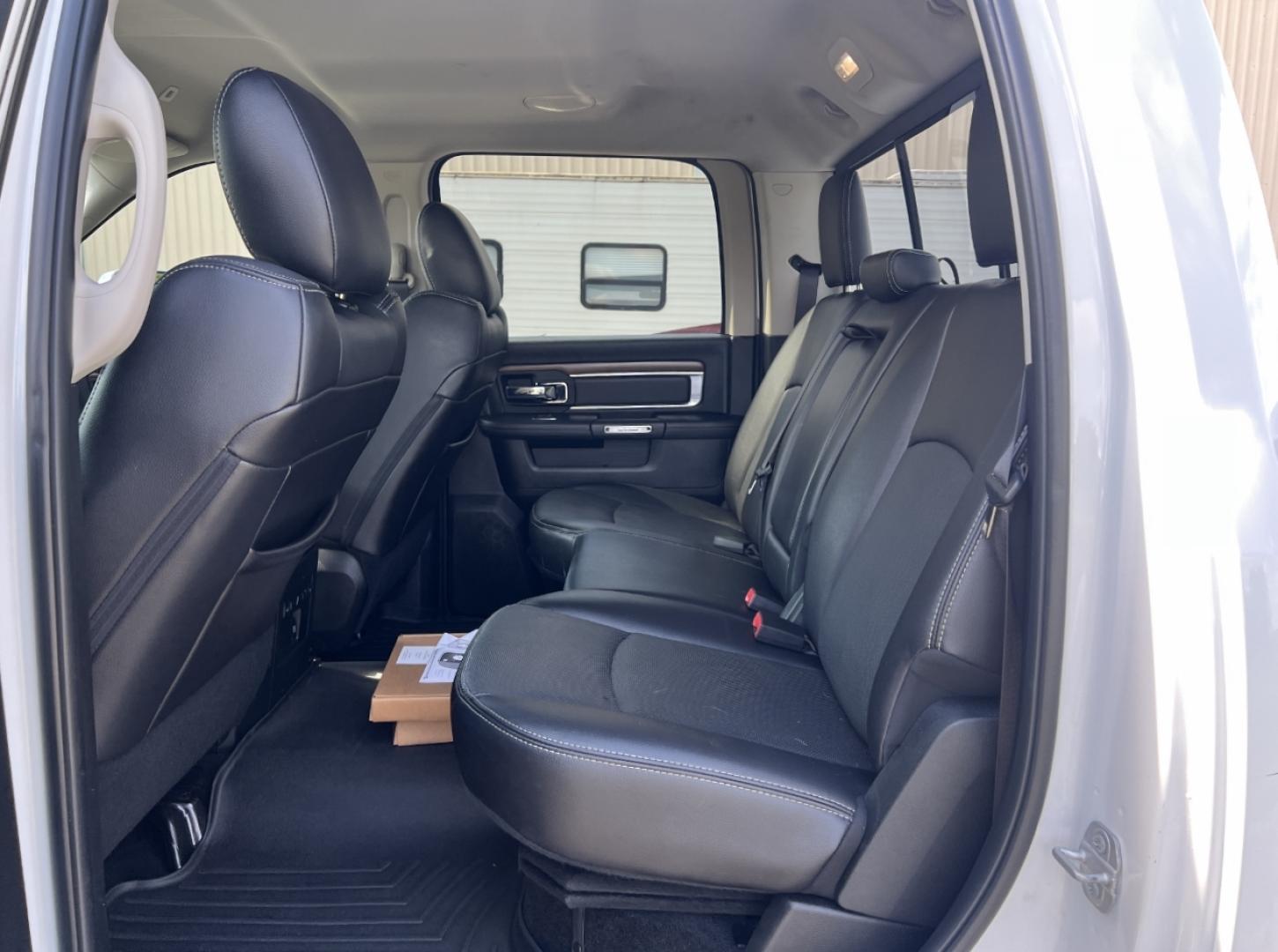 2017 WHITE /Black Leather RAM 2500 Laramie Crew Cab SWB 4WD (3C6UR5FJ2HG) with an 6.4L V8 engine, Automatic transmission, located at 2990 Old Orchard Rd., Jackson, MO, 63755, 37.354214, -89.612106 - 2017 Ram 2500 Heavy Duty Laramie 105xxx miles 4x4 6.4L V8 Automatic Leather Power/Heated/Cooled Seats Heated Rear Seats Heated Steering Wheel Backup Camera Bluetooth Cruise Power Windows/Locks/Mirrors We have financing available and we accept trades! Fill out a credit application on our - Photo#18