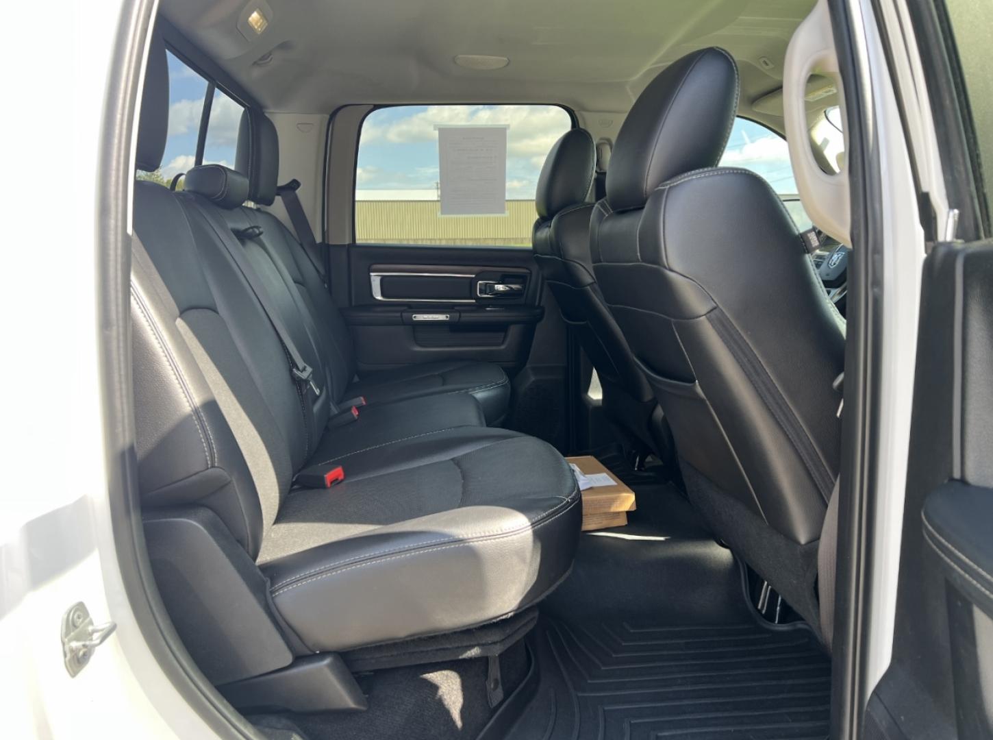 2017 WHITE /Black Leather RAM 2500 Laramie Crew Cab SWB 4WD (3C6UR5FJ2HG) with an 6.4L V8 engine, Automatic transmission, located at 2990 Old Orchard Rd., Jackson, MO, 63755, 37.354214, -89.612106 - 2017 Ram 2500 Heavy Duty Laramie 105xxx miles 4x4 6.4L V8 Automatic Leather Power/Heated/Cooled Seats Heated Rear Seats Heated Steering Wheel Backup Camera Bluetooth Cruise Power Windows/Locks/Mirrors We have financing available and we accept trades! Fill out a credit application on our - Photo#19