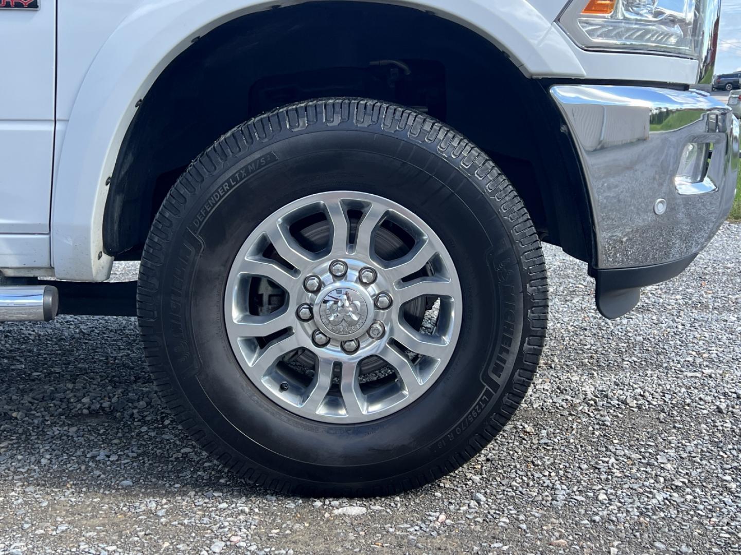 2017 WHITE /Black Leather RAM 2500 Laramie Crew Cab SWB 4WD (3C6UR5FJ2HG) with an 6.4L V8 engine, Automatic transmission, located at 2990 Old Orchard Rd., Jackson, MO, 63755, 37.354214, -89.612106 - 2017 Ram 2500 Heavy Duty Laramie 105xxx miles 4x4 6.4L V8 Automatic Leather Power/Heated/Cooled Seats Heated Rear Seats Heated Steering Wheel Backup Camera Bluetooth Cruise Power Windows/Locks/Mirrors We have financing available and we accept trades! Fill out a credit application on our - Photo#39