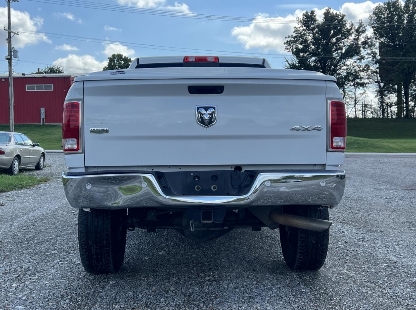 2017 WHITE /Black Leather RAM 2500 Laramie Crew Cab SWB 4WD (3C6UR5FJ2HG) with an 6.4L V8 engine, Automatic transmission, located at 2990 Old Orchard Rd., Jackson, MO, 63755, 37.354214, -89.612106 - 2017 Ram 2500 Heavy Duty Laramie 105xxx miles 4x4 6.4L V8 Automatic Leather Power/Heated/Cooled Seats Heated Rear Seats Heated Steering Wheel Backup Camera Bluetooth Cruise Power Windows/Locks/Mirrors We have financing available and we accept trades! Fill out a credit application on our - Photo#12