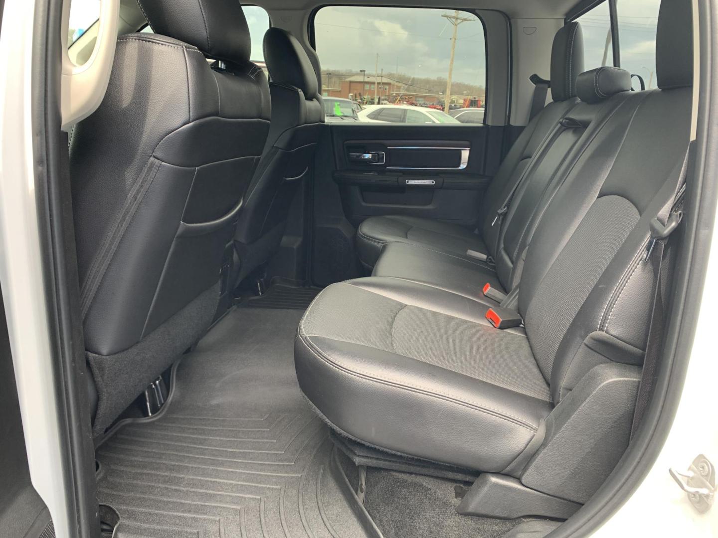 2017 WHITE /Black Leather RAM 2500 Laramie Crew Cab SWB 4WD (3C6UR5FJ2HG) with an 6.4L V8 engine, Automatic transmission, located at 506 S. Kingshighway, Cape Girardeau, MO, 63703, (573) 235-5000, 37.294991, -89.553635 - 2017 Ram 2500 Heavy Duty Laramie 105xxx miles 4x4 6.4L V8 Automatic Leather Power/Heated/Cooled Seats Heated Rear Seats Heated Steering Wheel Backup Camera Bluetooth Cruise Power Windows/Locks/Mirrors We have financing available and we accept trades! Fill out a credit application on o - Photo#15