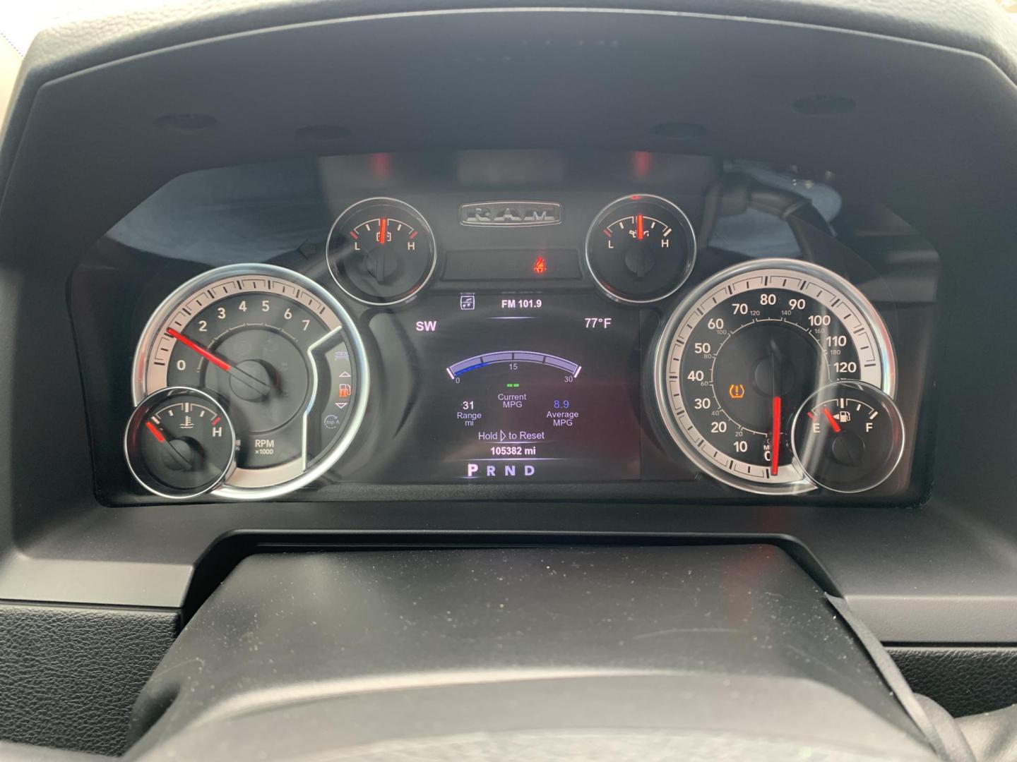 2017 WHITE /Black Leather RAM 2500 Laramie Crew Cab SWB 4WD (3C6UR5FJ2HG) with an 6.4L V8 engine, Automatic transmission, located at 506 S. Kingshighway, Cape Girardeau, MO, 63703, (573) 235-5000, 37.294991, -89.553635 - 2017 Ram 2500 Heavy Duty Laramie 105xxx miles 4x4 6.4L V8 Automatic Leather Power/Heated/Cooled Seats Heated Rear Seats Heated Steering Wheel Backup Camera Bluetooth Cruise Power Windows/Locks/Mirrors We have financing available and we accept trades! Fill out a credit application on o - Photo#18