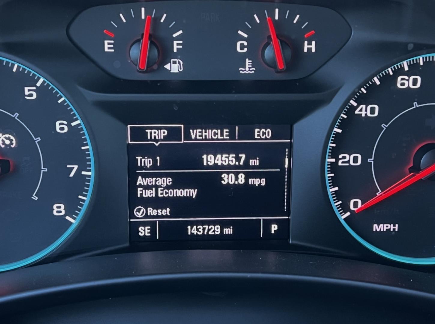 2022 GRAY /Gray Cloth Chevrolet Equinox LS 1FL FWD (3GNAXFEV0NS) with an 1.5L 4 Cyl. TURBO engine, Automatic transmission, located at 2990 Old Orchard Rd., Jackson, MO, 63755, 37.354214, -89.612106 - 2022 Chevrolet Equinox LS 1-Owner 143xxx miles Front Wheel Drive 1.5L 4 Cyl. Automatic Backup Camera Bluetooth Cruise Power Windows/Locks/Mirrors We have financing available and we accept trades! Fill out a credit application on our website or come by today! If you have any questions, giv - Photo#18