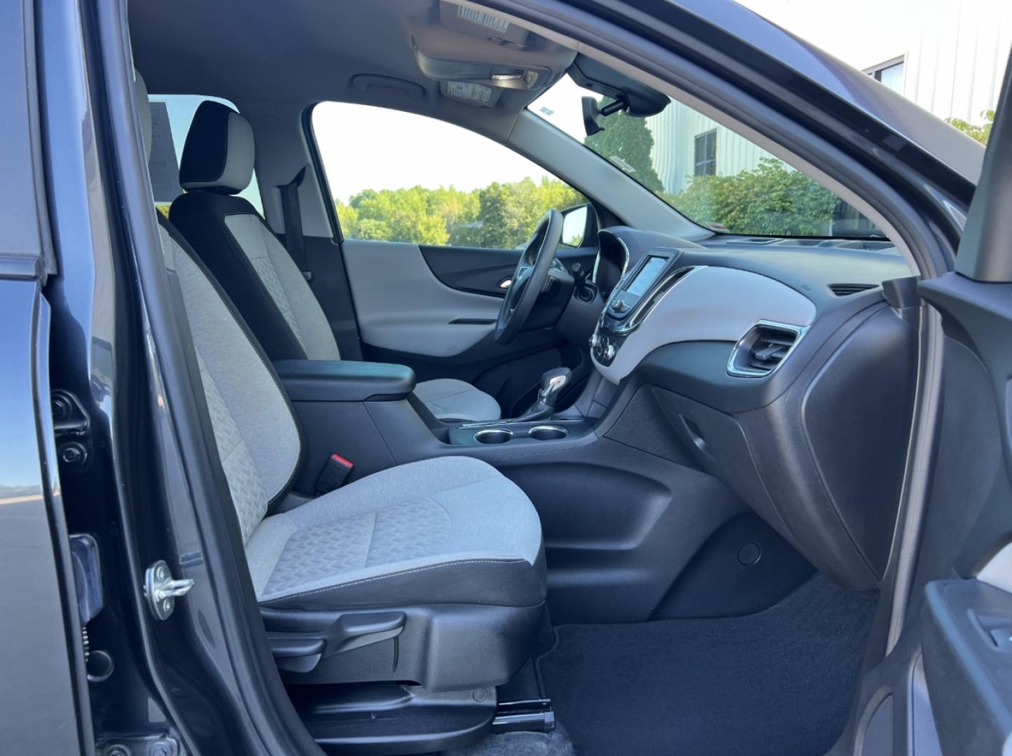 2022 GRAY /Gray Cloth Chevrolet Equinox LS 1FL FWD (3GNAXFEV0NS) with an 1.5L 4 Cyl. TURBO engine, Automatic transmission, located at 2990 Old Orchard Rd., Jackson, MO, 63755, 37.354214, -89.612106 - 2022 Chevrolet Equinox LS 1-Owner 143xxx miles Front Wheel Drive 1.5L 4 Cyl. Automatic Backup Camera Bluetooth Cruise Power Windows/Locks/Mirrors We have financing available and we accept trades! Fill out a credit application on our website or come by today! If you have any questions, giv - Photo#13