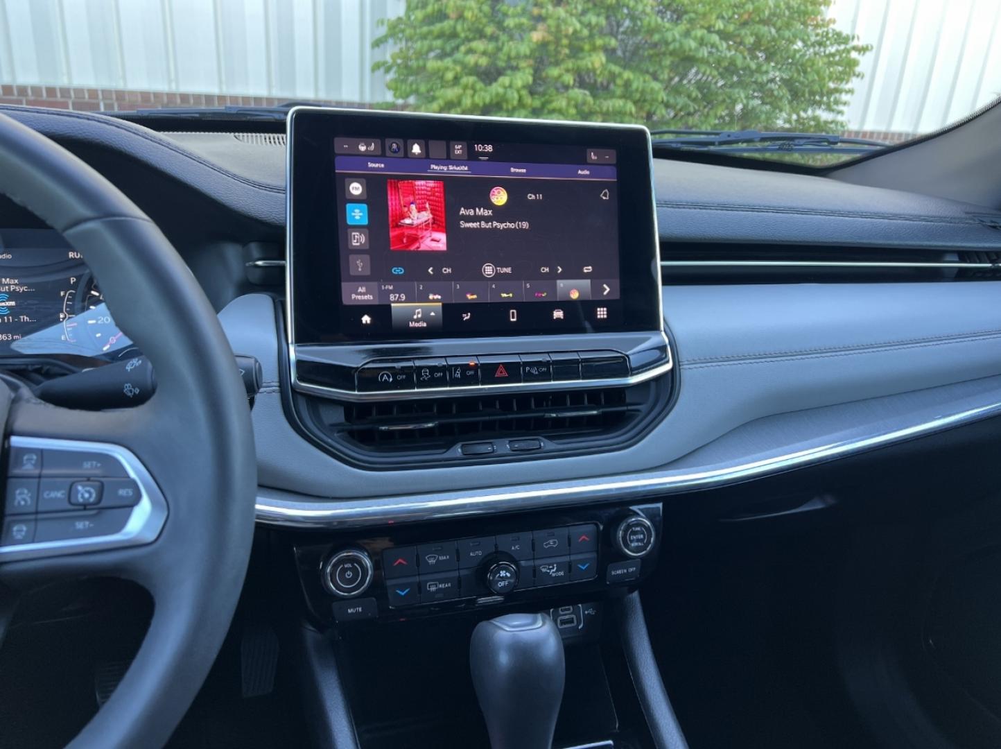 2024 WHITE /Black Leather Jeep Compass Limited (3C4NJDCN7RT) with an 2.0L 4 Cyl. TURBO engine, CVT transmission, located at 2990 Old Orchard Rd., Jackson, MO, 63755, 37.354214, -89.612106 - 2024 Jeep Compass Limited 1-Owner 45xxx miles 4 Wheel Drive 2.0L 4 Cyl. Automatic Leather Backup Camera Power Driver Seat Heated Seats Heated Steering Wheel Bluetooth Remote Start Cruise Power Windows/Locks/Mirrors We have financing available and we accept trades! Fill out a credit ap - Photo#26