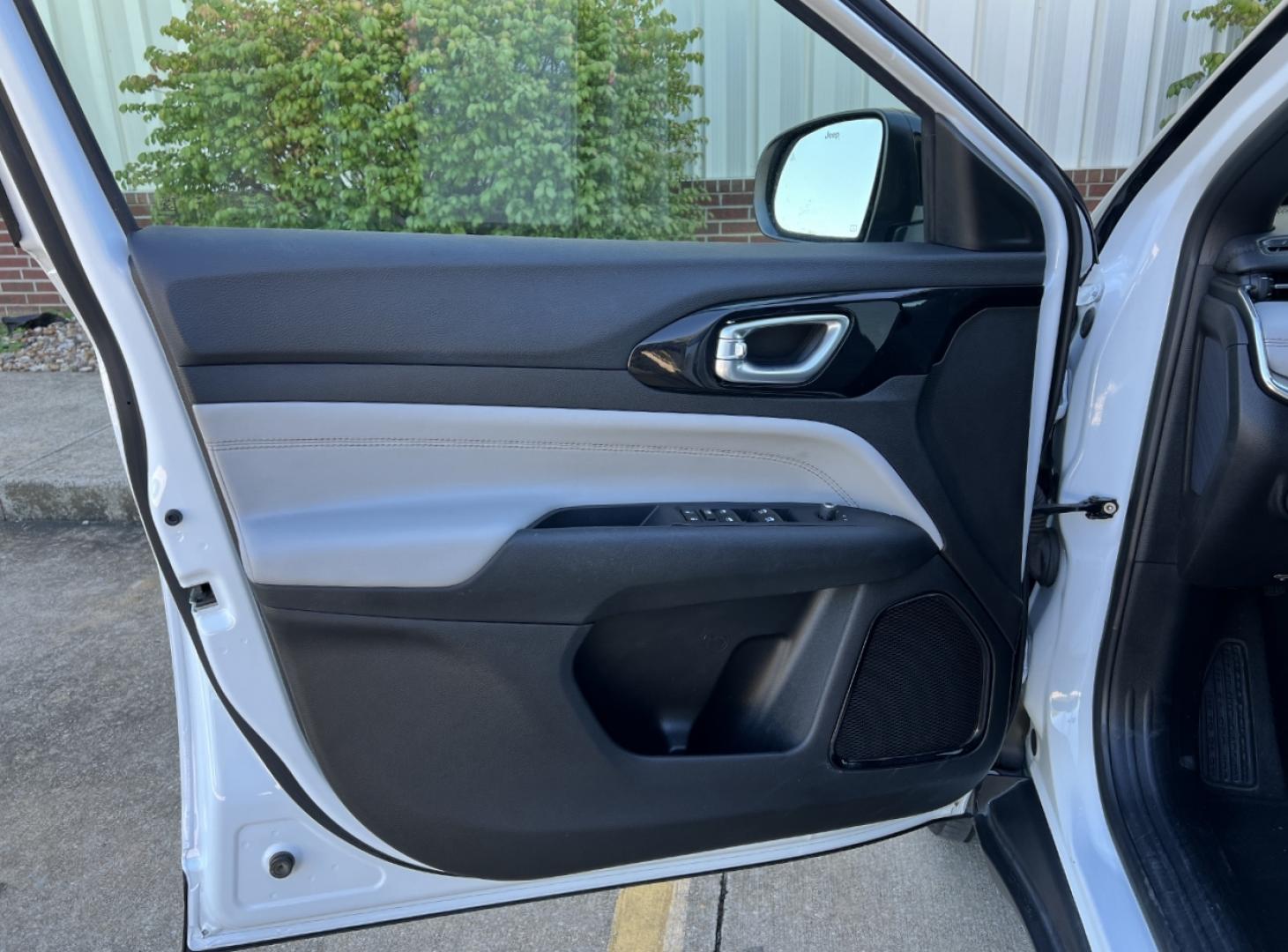 2024 WHITE /Black Leather Jeep Compass Limited (3C4NJDCN7RT) with an 2.0L 4 Cyl. TURBO engine, CVT transmission, located at 2990 Old Orchard Rd., Jackson, MO, 63755, 37.354214, -89.612106 - 2024 Jeep Compass Limited 1-Owner 45xxx miles 4 Wheel Drive 2.0L 4 Cyl. Automatic Leather Backup Camera Power Driver Seat Heated Seats Heated Steering Wheel Bluetooth Remote Start Cruise Power Windows/Locks/Mirrors We have financing available and we accept trades! Fill out a credit ap - Photo#14