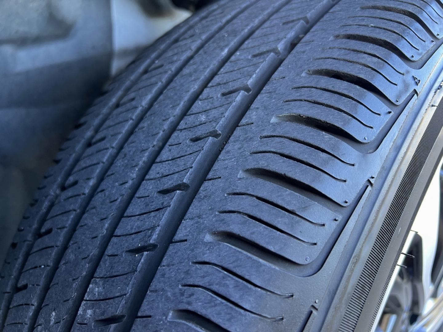 2024 WHITE /Black Leather Jeep Compass Limited (3C4NJDCN7RT) with an 2.0L 4 Cyl. TURBO engine, CVT transmission, located at 2990 Old Orchard Rd., Jackson, MO, 63755, 37.354214, -89.612106 - 2024 Jeep Compass Limited 1-Owner 45xxx miles 4 Wheel Drive 2.0L 4 Cyl. Automatic Leather Backup Camera Power Driver Seat Heated Seats Heated Steering Wheel Bluetooth Remote Start Cruise Power Windows/Locks/Mirrors We have financing available and we accept trades! Fill out a credit ap - Photo#35