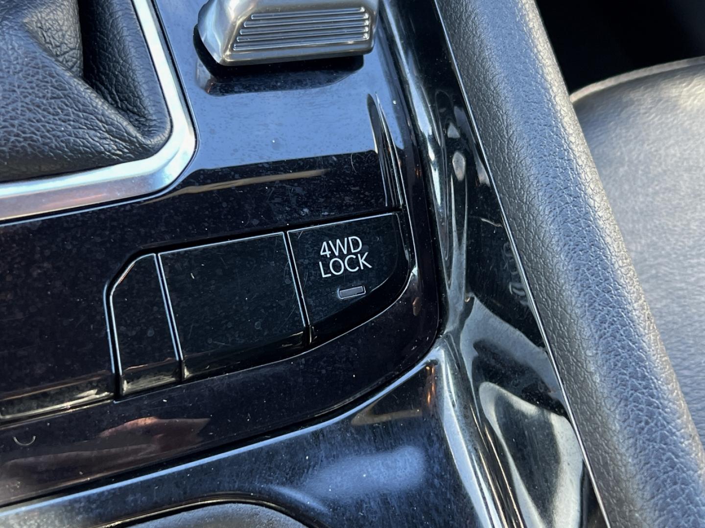 2024 WHITE /Black Leather Jeep Compass Limited (3C4NJDCN7RT) with an 2.0L 4 Cyl. TURBO engine, CVT transmission, located at 2990 Old Orchard Rd., Jackson, MO, 63755, 37.354214, -89.612106 - 2024 Jeep Compass Limited 1-Owner 45xxx miles 4 Wheel Drive 2.0L 4 Cyl. Automatic Leather Backup Camera Power Driver Seat Heated Seats Heated Steering Wheel Bluetooth Remote Start Cruise Power Windows/Locks/Mirrors We have financing available and we accept trades! Fill out a credit ap - Photo#2