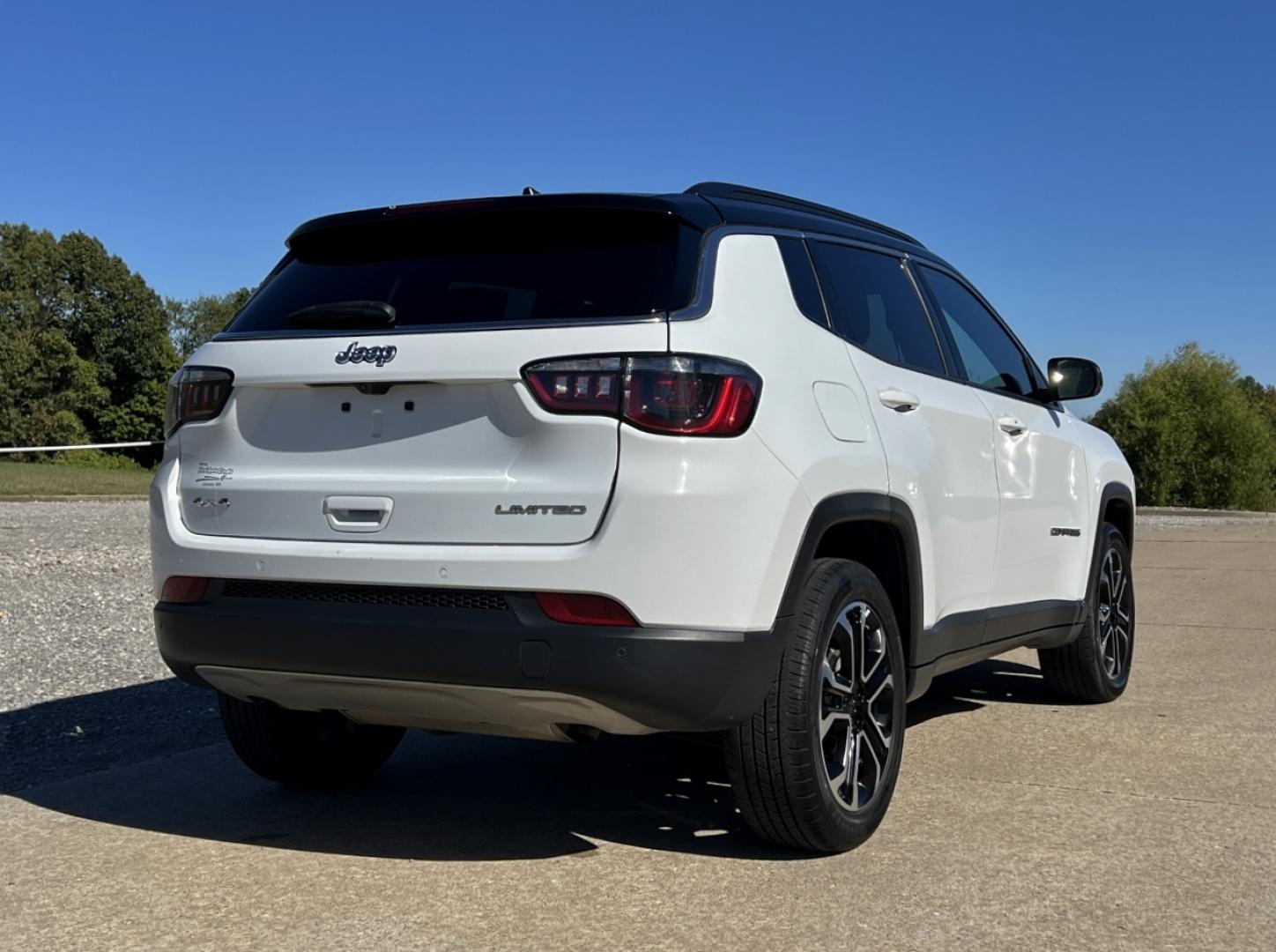 2024 WHITE /Black Leather Jeep Compass Limited (3C4NJDCN7RT) with an 2.0L 4 Cyl. TURBO engine, CVT transmission, located at 2990 Old Orchard Rd., Jackson, MO, 63755, 37.354214, -89.612106 - 2024 Jeep Compass Limited 1-Owner 45xxx miles 4 Wheel Drive 2.0L 4 Cyl. Automatic Leather Backup Camera Power Driver Seat Heated Seats Heated Steering Wheel Bluetooth Remote Start Cruise Power Windows/Locks/Mirrors We have financing available and we accept trades! Fill out a credit ap - Photo#10