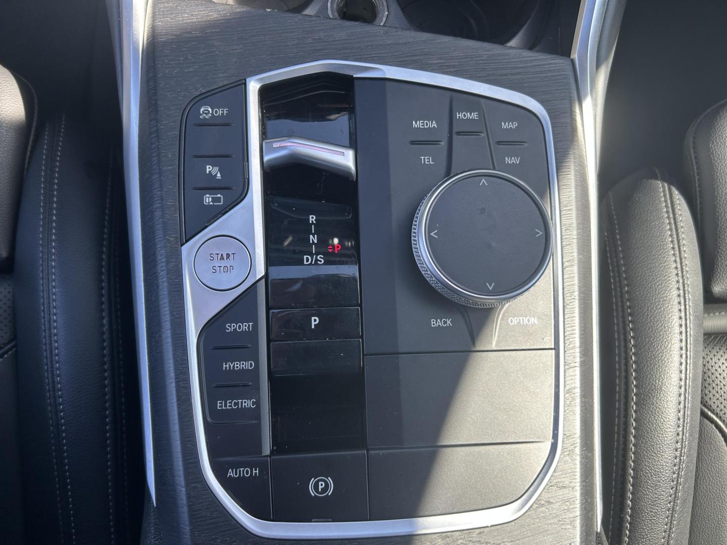 2023 BLACK /Black BMW 3-Series 330e (3MW39FF07P8) with an 2.0L I4 Hybrid engine, 8A transmission, located at 506 S. Kingshighway, Cape Girardeau, MO, 63703, (573) 235-5000, 37.294991, -89.553635 - 2023 BMW 330e Only 58xxx miles Rear Wheel Drive 2.0L I4 Automatic Leather Navigation Power/Heated Seats Backup Camera Bluetooth Cruise Power Windows/Locks/Mirrors We have financing available and we accept trades! Fill out a credit application on our website or come by today! If you have - Photo#29