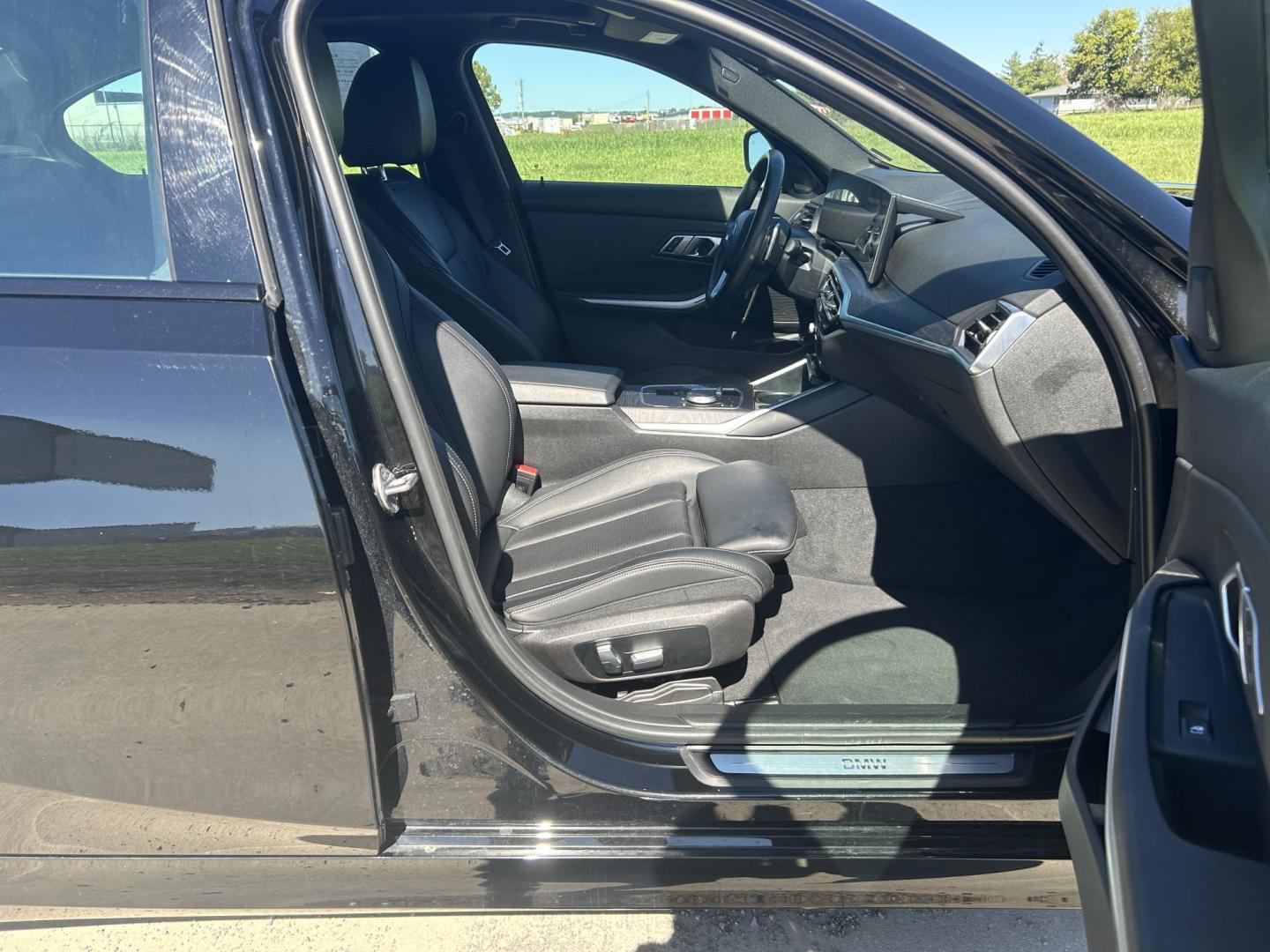 2023 BLACK /Black BMW 3-Series 330e (3MW39FF07P8) with an 2.0L I4 Hybrid engine, 8A transmission, located at 506 S. Kingshighway, Cape Girardeau, MO, 63703, (573) 235-5000, 37.294991, -89.553635 - 2023 BMW 330e Only 58xxx miles Rear Wheel Drive 2.0L I4 Automatic Leather Navigation Power/Heated Seats Backup Camera Bluetooth Cruise Power Windows/Locks/Mirrors We have financing available and we accept trades! Fill out a credit application on our website or come by today! If you have - Photo#21