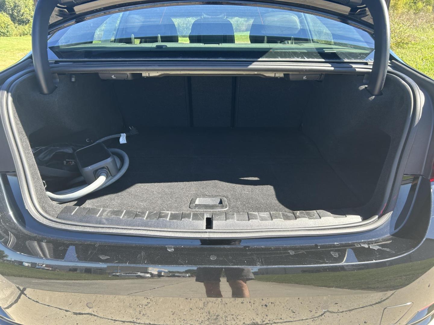 2023 BLACK /Black BMW 3-Series 330e (3MW39FF07P8) with an 2.0L I4 Hybrid engine, 8A transmission, located at 506 S. Kingshighway, Cape Girardeau, MO, 63703, (573) 235-5000, 37.294991, -89.553635 - 2023 BMW 330e Only 58xxx miles Rear Wheel Drive 2.0L I4 Automatic Leather Navigation Power/Heated Seats Backup Camera Bluetooth Cruise Power Windows/Locks/Mirrors We have financing available and we accept trades! Fill out a credit application on our website or come by today! If you have - Photo#12