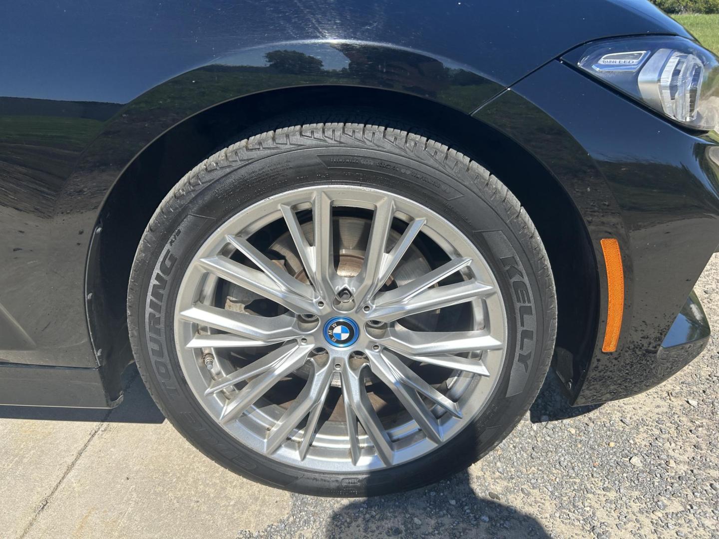 2023 BLACK /Black BMW 3-Series 330e (3MW39FF07P8) with an 2.0L I4 Hybrid engine, 8A transmission, located at 506 S. Kingshighway, Cape Girardeau, MO, 63703, (573) 235-5000, 37.294991, -89.553635 - 2023 BMW 330e Only 58xxx miles Rear Wheel Drive 2.0L I4 Automatic Leather Navigation Power/Heated Seats Backup Camera Bluetooth Cruise Power Windows/Locks/Mirrors We have financing available and we accept trades! Fill out a credit application on our website or come by today! If you have - Photo#47