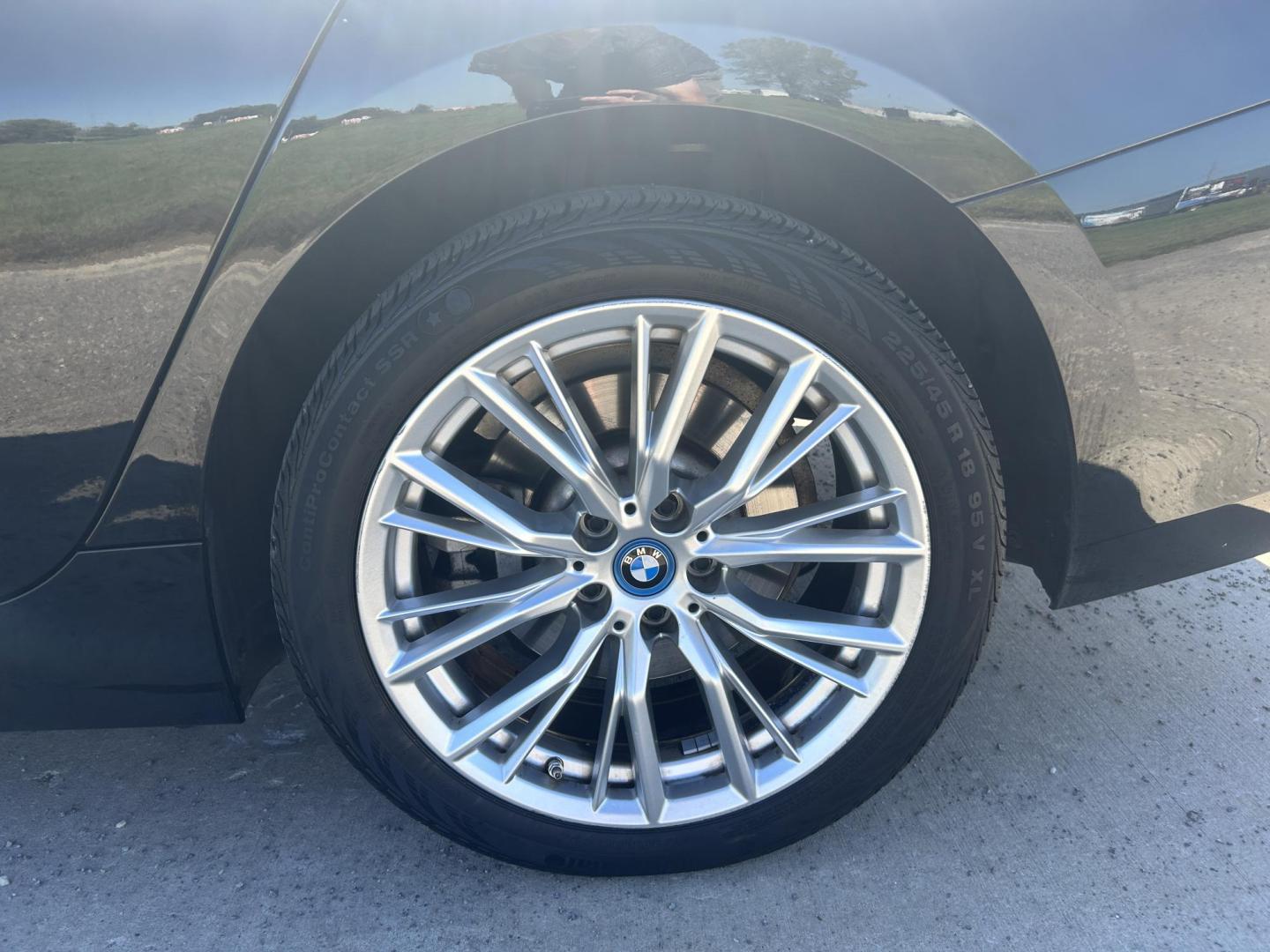 2023 BLACK /Black BMW 3-Series 330e (3MW39FF07P8) with an 2.0L I4 Hybrid engine, 8A transmission, located at 506 S. Kingshighway, Cape Girardeau, MO, 63703, (573) 235-5000, 37.294991, -89.553635 - 2023 BMW 330e Only 58xxx miles Rear Wheel Drive 2.0L I4 Automatic Leather Navigation Power/Heated Seats Backup Camera Bluetooth Cruise Power Windows/Locks/Mirrors We have financing available and we accept trades! Fill out a credit application on our website or come by today! If you have - Photo#45