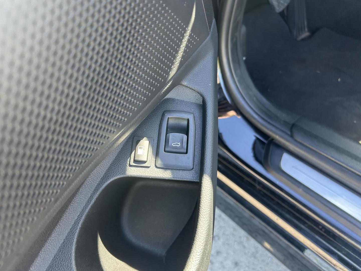 2023 BLACK /Black BMW 3-Series 330e (3MW39FF07P8) with an 2.0L I4 Hybrid engine, 8A transmission, located at 506 S. Kingshighway, Cape Girardeau, MO, 63703, (573) 235-5000, 37.294991, -89.553635 - 2023 BMW 330e Only 58xxx miles Rear Wheel Drive 2.0L I4 Automatic Leather Navigation Power/Heated Seats Backup Camera Bluetooth Cruise Power Windows/Locks/Mirrors We have financing available and we accept trades! Fill out a credit application on our website or come by today! If you have - Photo#40