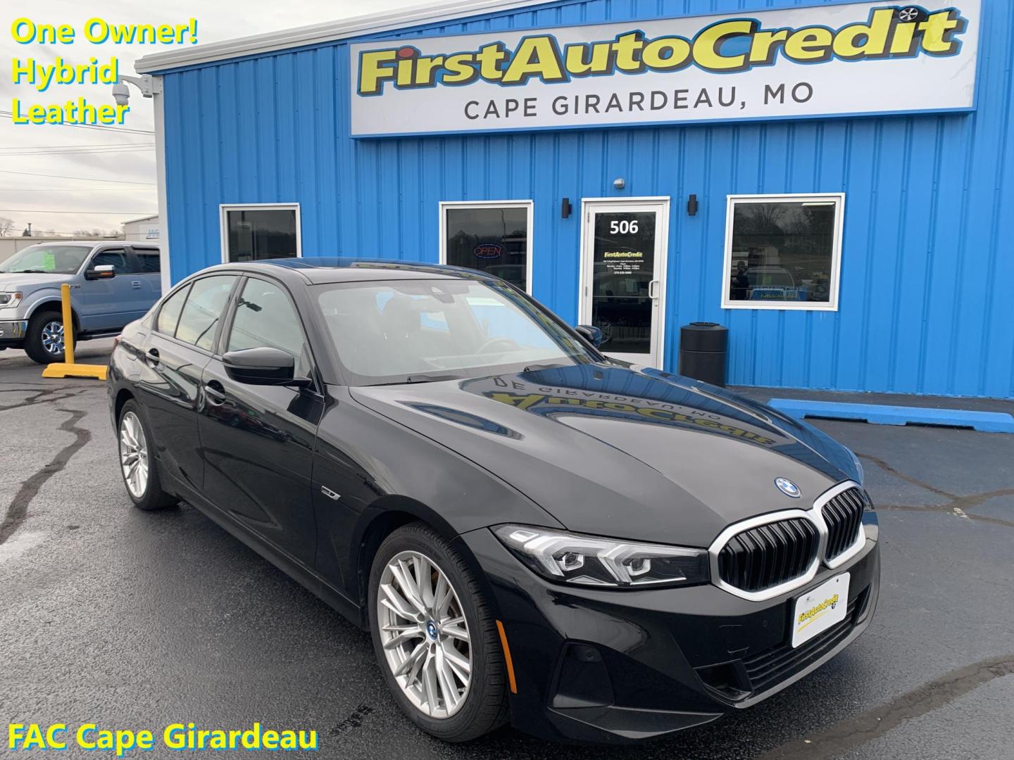 2023 BLACK /Black BMW 3-Series 330e (3MW39FF07P8) with an 2.0L I4 Hybrid engine, 8A transmission, located at 506 S. Kingshighway, Cape Girardeau, MO, 63703, (573) 235-5000, 37.294991, -89.553635 - 2023 BMW 330e Only 58xxx miles Rear Wheel Drive 2.0L I4 Automatic Leather Navigation Power/Heated Seats Backup Camera Bluetooth Cruise Power Windows/Locks/Mirrors We have financing available and we accept trades! Fill out a credit application on our website or come by today! If you have - Photo#0
