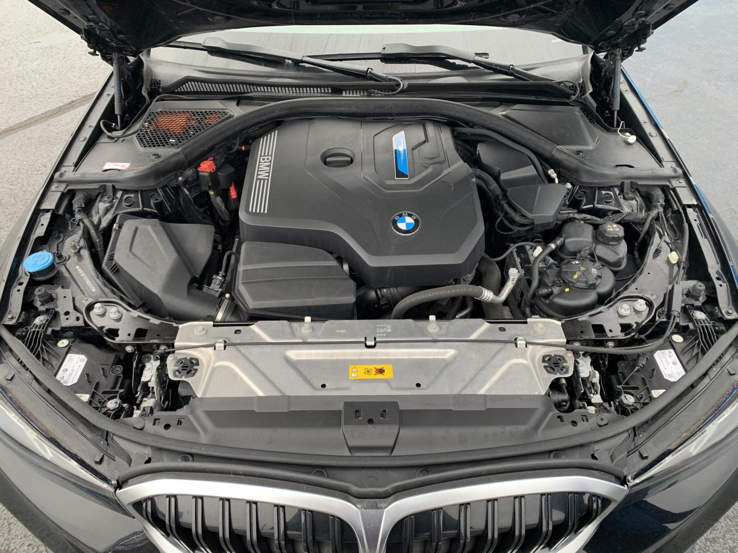 2023 BLACK /Black BMW 3-Series 330e (3MW39FF07P8) with an 2.0L I4 Hybrid engine, 8A transmission, located at 506 S. Kingshighway, Cape Girardeau, MO, 63703, (573) 235-5000, 37.294991, -89.553635 - 2023 BMW 330e Only 58xxx miles Rear Wheel Drive 2.0L I4 Automatic Leather Navigation Power/Heated Seats Backup Camera Bluetooth Cruise Power Windows/Locks/Mirrors We have financing available and we accept trades! Fill out a credit application on our website or come by today! If you have - Photo#9