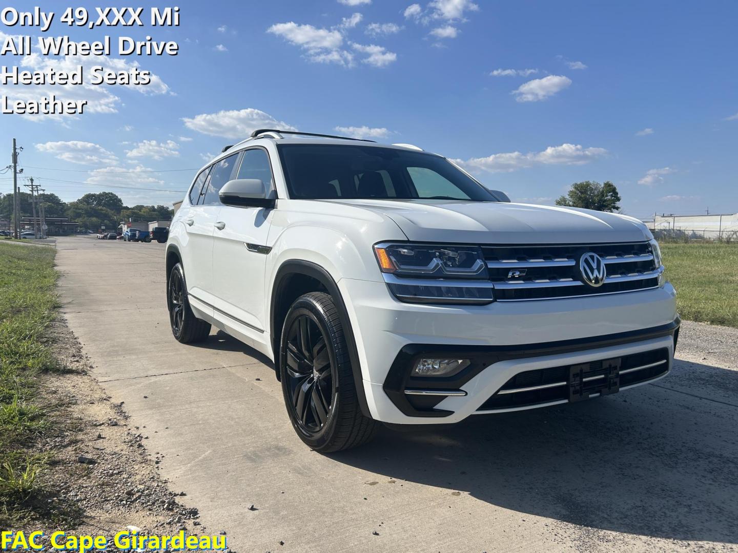 2018 WHITE /Black Volkswagen Atlas V6 SE w/Technology AWD (1V2PR2CA2JC) with an 3.6L V6 DOHC 24V engine, Automatic transmission, located at 506 S. Kingshighway, Cape Girardeau, MO, 63703, (573) 235-5000, 37.294991, -89.553635 - 2018 Volkswagen Atlas 4 Motion R Line Only 49,XXX Miles All Wheel Drive 3.6L V6 Automatic Third Row Leather Back Up Camera Heated Seats Dual Climate Controls Rear Climate Controls Selective Drive Mode Adaptive Cruise Control Power Lift Gate Power Driver Seat Power Windows/Locks/Mirror - Photo#0