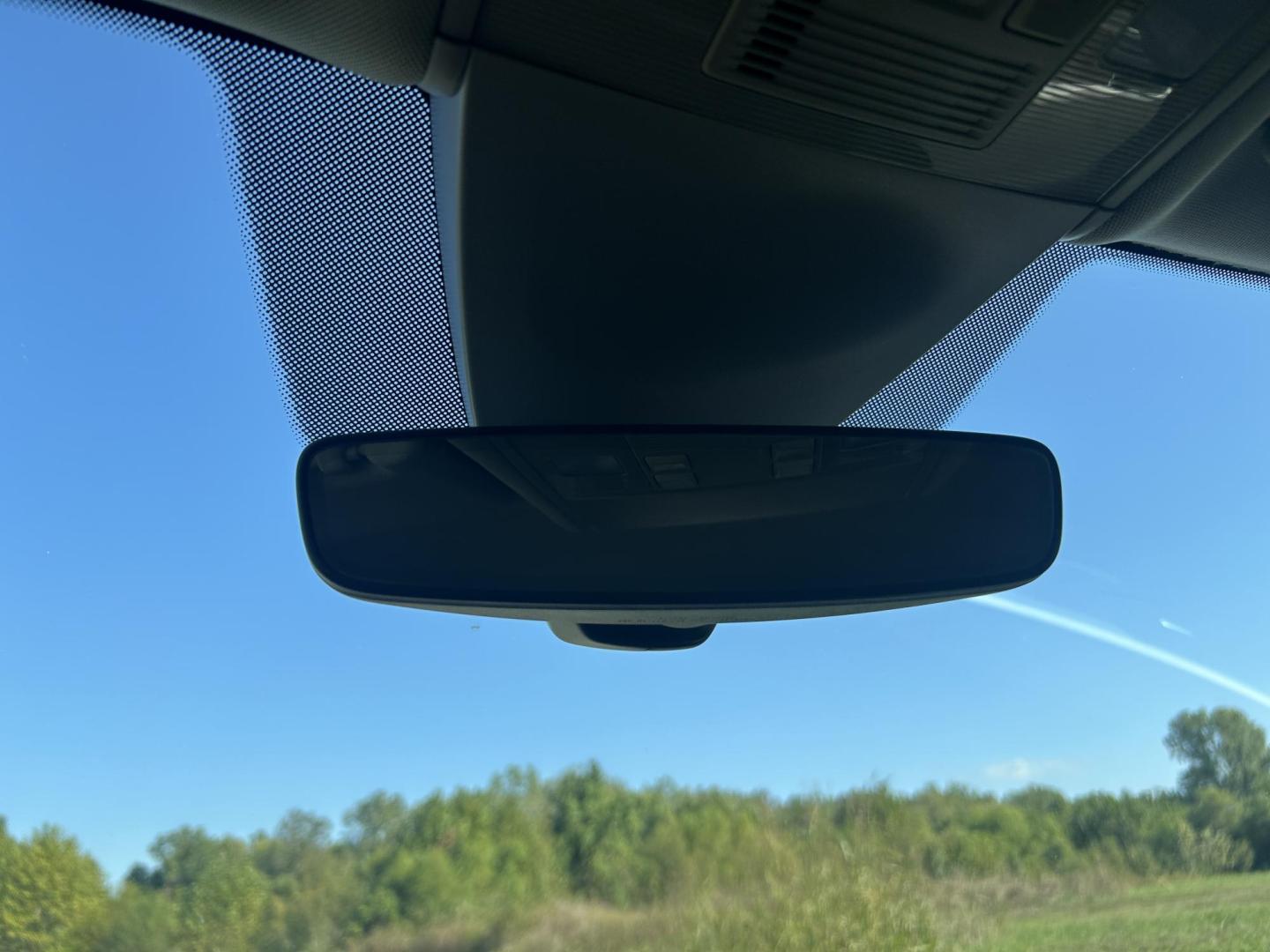 2018 WHITE /Black Volkswagen Atlas V6 SE w/Technology AWD (1V2PR2CA2JC) with an 3.6L V6 DOHC 24V engine, Automatic transmission, located at 506 S. Kingshighway, Cape Girardeau, MO, 63703, (573) 235-5000, 37.294991, -89.553635 - 2018 Volkswagen Atlas 4 Motion R Line Only 49,XXX Miles All Wheel Drive 3.6L V6 Automatic Third Row Leather Back Up Camera Heated Seats Dual Climate Controls Rear Climate Controls Selective Drive Mode Adaptive Cruise Control Power Lift Gate Power Driver Seat Power Windows/Locks/Mirror - Photo#35