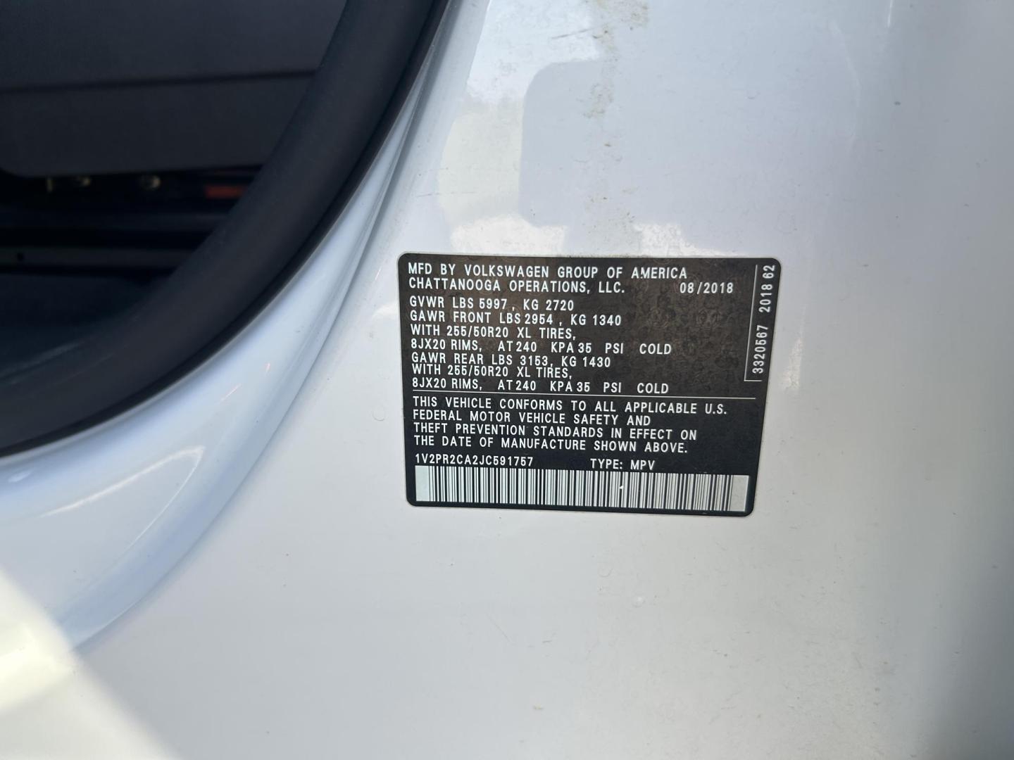 2018 WHITE /Black Volkswagen Atlas V6 SE w/Technology AWD (1V2PR2CA2JC) with an 3.6L V6 DOHC 24V engine, Automatic transmission, located at 506 S. Kingshighway, Cape Girardeau, MO, 63703, (573) 235-5000, 37.294991, -89.553635 - 2018 Volkswagen Atlas 4 Motion R Line Only 49,XXX Miles All Wheel Drive 3.6L V6 Automatic Third Row Leather Back Up Camera Heated Seats Dual Climate Controls Rear Climate Controls Selective Drive Mode Adaptive Cruise Control Power Lift Gate Power Driver Seat Power Windows/Locks/Mirror - Photo#47