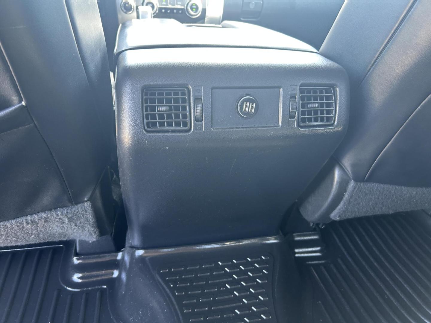 2018 BLACK /Black Toyota Tundra Platinum CrewMax 5.7L FFV 4WD (5TFAW5F15JX) with an 5.7L V8 DOHC 32V engine, Automatic transmission, located at 506 S. Kingshighway, Cape Girardeau, MO, 63703, (573) 235-5000, 37.294991, -89.553635 - 2018 Toyota Tundra Platinum 174xxx miles 4x4 5.7L V8 Automatic Leather Heated/Vented Seats Power Sunroof Navigation Backup Camera Power Driver Seat Bluetooth Cruise Power Windows/Locks/Mirrors We have financing available and we accept trades! Fill out a credit application on our websit - Photo#31