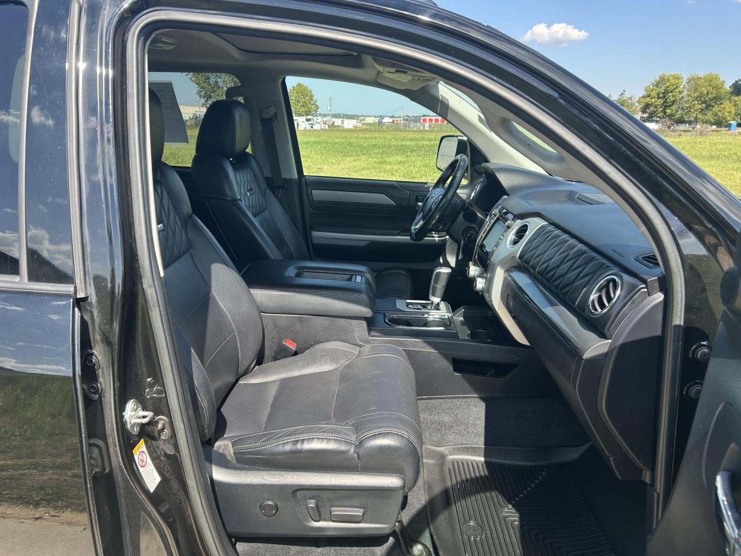 2018 BLACK /Black Toyota Tundra Platinum CrewMax 5.7L FFV 4WD (5TFAW5F15JX) with an 5.7L V8 DOHC 32V engine, Automatic transmission, located at 506 S. Kingshighway, Cape Girardeau, MO, 63703, (573) 235-5000, 37.294991, -89.553635 - 2018 Toyota Tundra Platinum 174xxx miles 4x4 5.7L V8 Automatic Leather Heated/Vented Seats Power Sunroof Navigation Backup Camera Power Driver Seat Bluetooth Cruise Power Windows/Locks/Mirrors We have financing available and we accept trades! Fill out a credit application on our websit - Photo#23