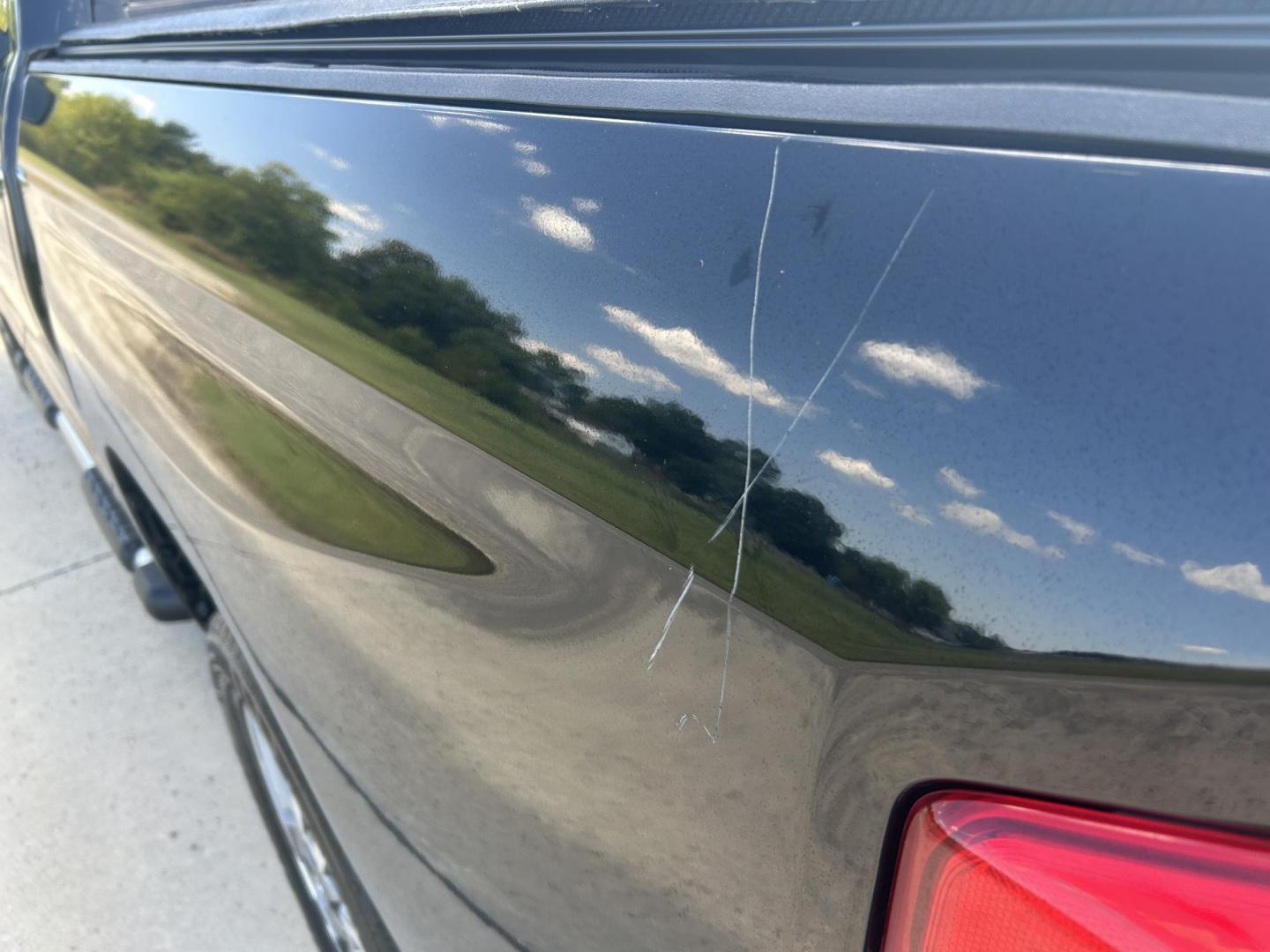 2018 BLACK /Black Toyota Tundra Platinum CrewMax 5.7L FFV 4WD (5TFAW5F15JX) with an 5.7L V8 DOHC 32V engine, Automatic transmission, located at 506 S. Kingshighway, Cape Girardeau, MO, 63703, (573) 235-5000, 37.294991, -89.553635 - 2018 Toyota Tundra Platinum 174xxx miles 4x4 5.7L V8 Automatic Leather Heated/Vented Seats Power Sunroof Navigation Backup Camera Power Driver Seat Bluetooth Cruise Power Windows/Locks/Mirrors We have financing available and we accept trades! Fill out a credit application on our websit - Photo#45