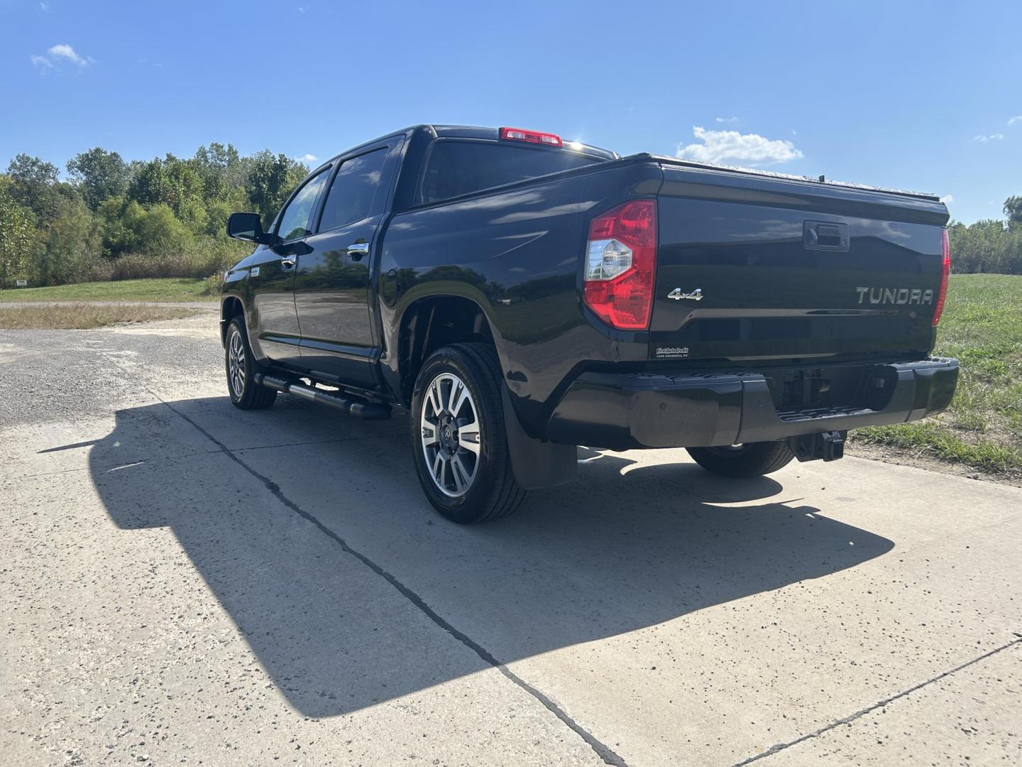 2018 BLACK /Black Toyota Tundra Platinum CrewMax 5.7L FFV 4WD (5TFAW5F15JX) with an 5.7L V8 DOHC 32V engine, Automatic transmission, located at 506 S. Kingshighway, Cape Girardeau, MO, 63703, (573) 235-5000, 37.294991, -89.553635 - 2018 Toyota Tundra Platinum 174xxx miles 4x4 5.7L V8 Automatic Leather Heated/Vented Seats Power Sunroof Navigation Backup Camera Power Driver Seat Bluetooth Cruise Power Windows/Locks/Mirrors We have financing available and we accept trades! Fill out a credit application on our websit - Photo#9