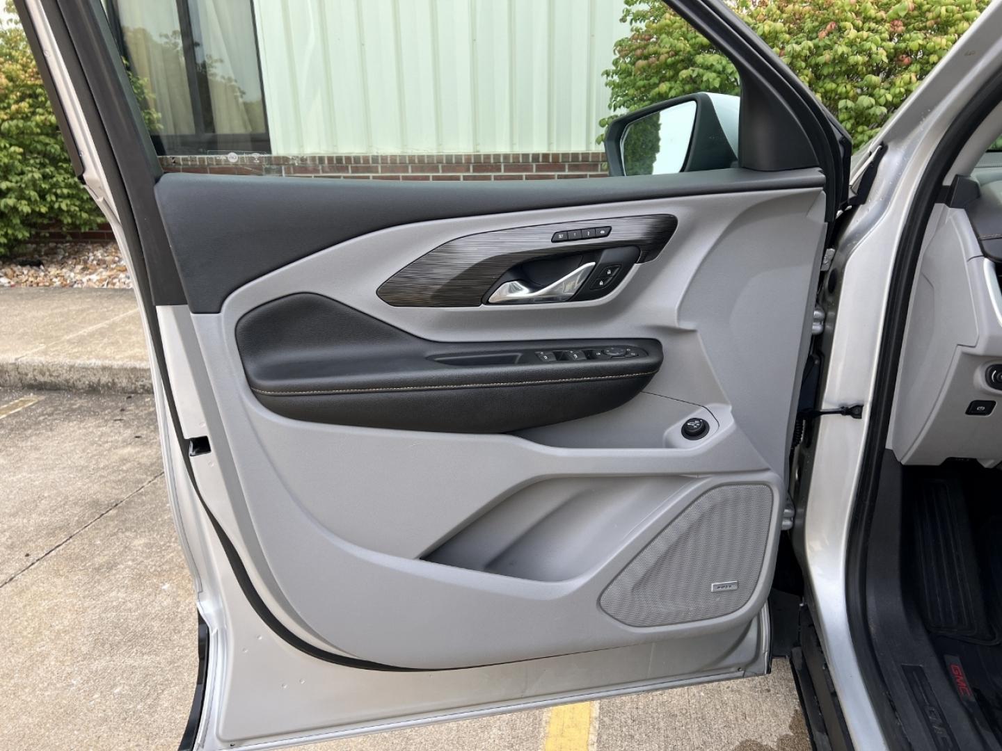 2018 SILVER /Gray Leather GMC Terrain SLT (3GKALPEV7JL) with an 1.4L 4 Cyl. TURBO engine, 6A transmission, located at 2990 Old Orchard Rd., Jackson, MO, 63755, 37.354214, -89.612106 - 2018 GMC Terrain SLT Only 55xxx miles Front Wheel Drive 1.5L 4 Cyl. Automatic Leather Navigation Power/Heated Seats Backup Camera Sunroof Bluetooth Remote Start Cruise Power Windows/Locks/Mirrors We have financing available and we accept trades! Fill out a credit application on our web - Photo#15