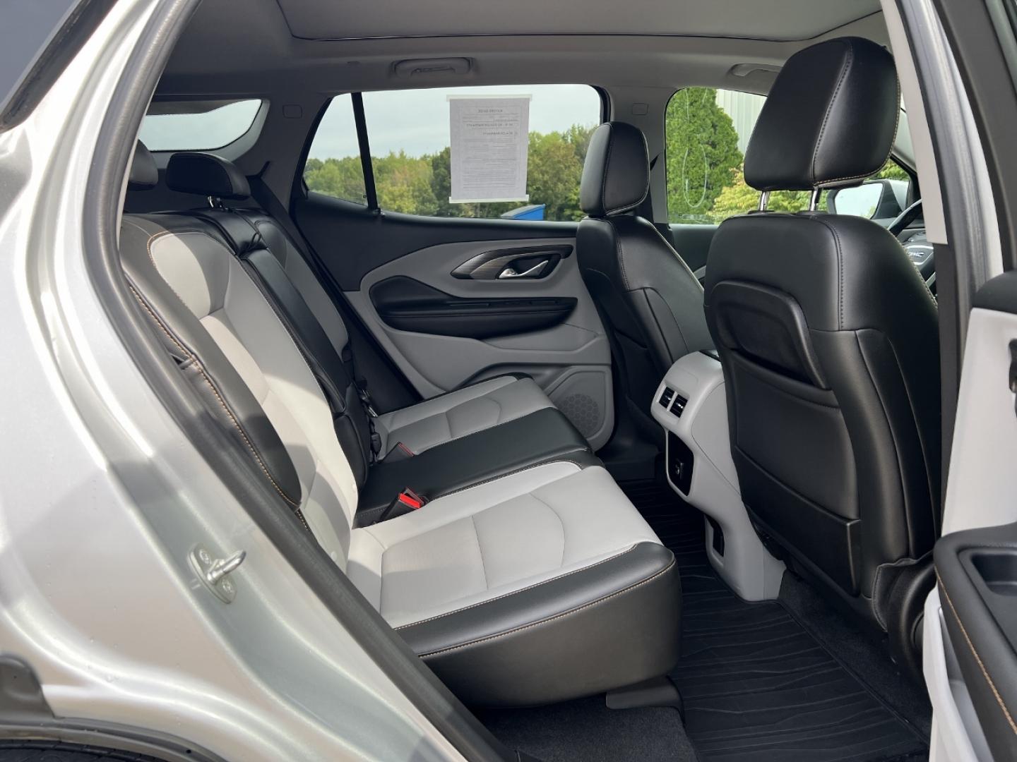 2018 SILVER /Gray Leather GMC Terrain SLT (3GKALPEV7JL) with an 1.4L 4 Cyl. TURBO engine, 6A transmission, located at 2990 Old Orchard Rd., Jackson, MO, 63755, 37.354214, -89.612106 - 2018 GMC Terrain SLT Only 55xxx miles Front Wheel Drive 1.5L 4 Cyl. Automatic Leather Navigation Power/Heated Seats Backup Camera Sunroof Bluetooth Remote Start Cruise Power Windows/Locks/Mirrors We have financing available and we accept trades! Fill out a credit application on our web - Photo#20