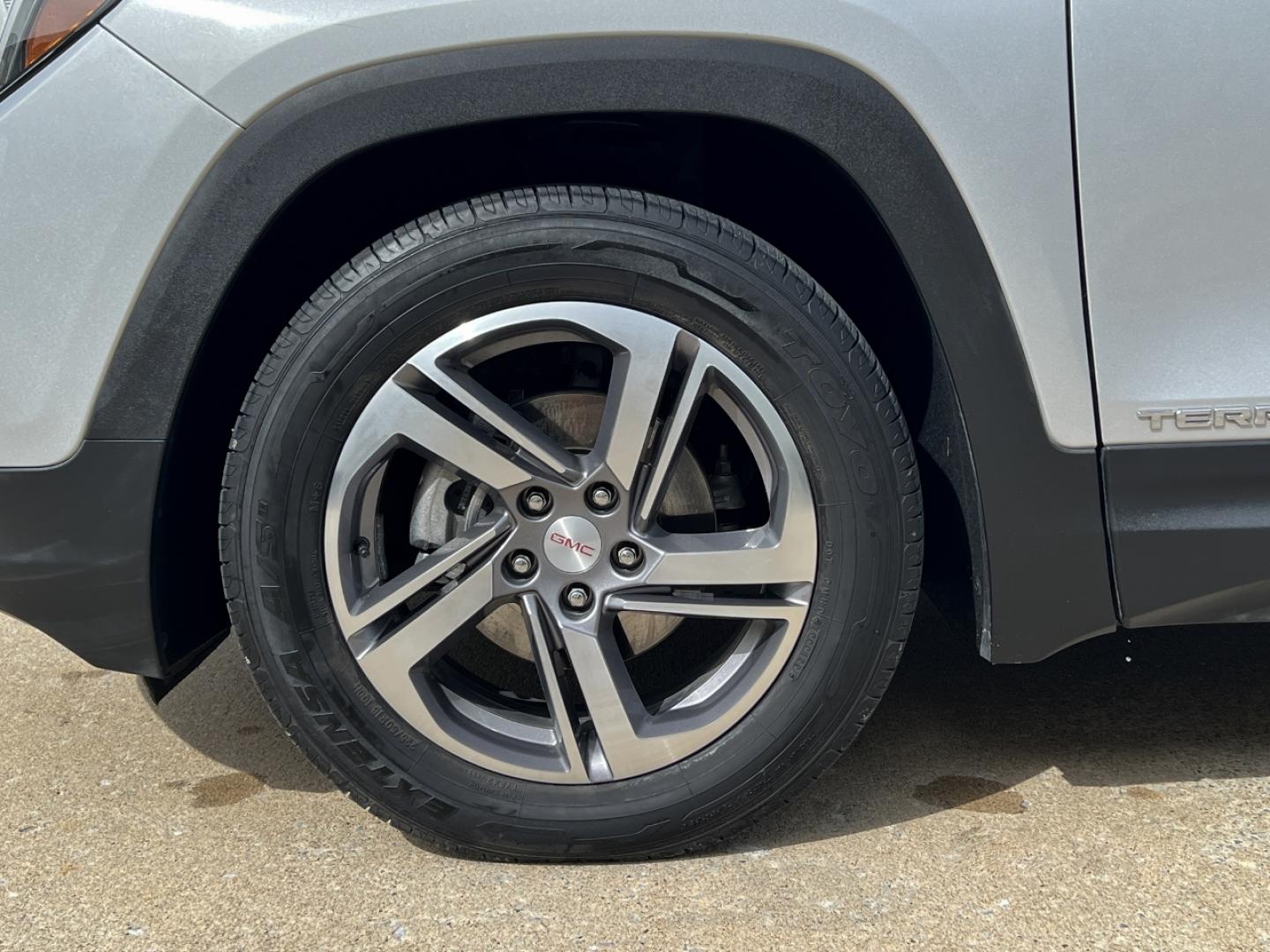 2018 SILVER /Gray Leather GMC Terrain SLT (3GKALPEV7JL) with an 1.4L 4 Cyl. TURBO engine, 6A transmission, located at 2990 Old Orchard Rd., Jackson, MO, 63755, 37.354214, -89.612106 - 2018 GMC Terrain SLT Only 55xxx miles Front Wheel Drive 1.5L 4 Cyl. Automatic Leather Navigation Power/Heated Seats Backup Camera Sunroof Bluetooth Remote Start Cruise Power Windows/Locks/Mirrors We have financing available and we accept trades! Fill out a credit application on our web - Photo#41